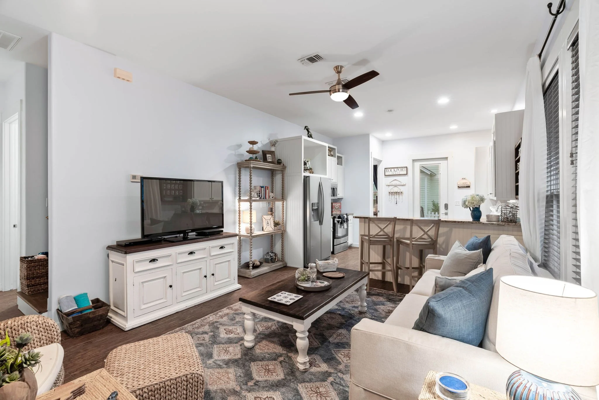 Living Room Marina Del Rey Rockport Texas Vacational Rental