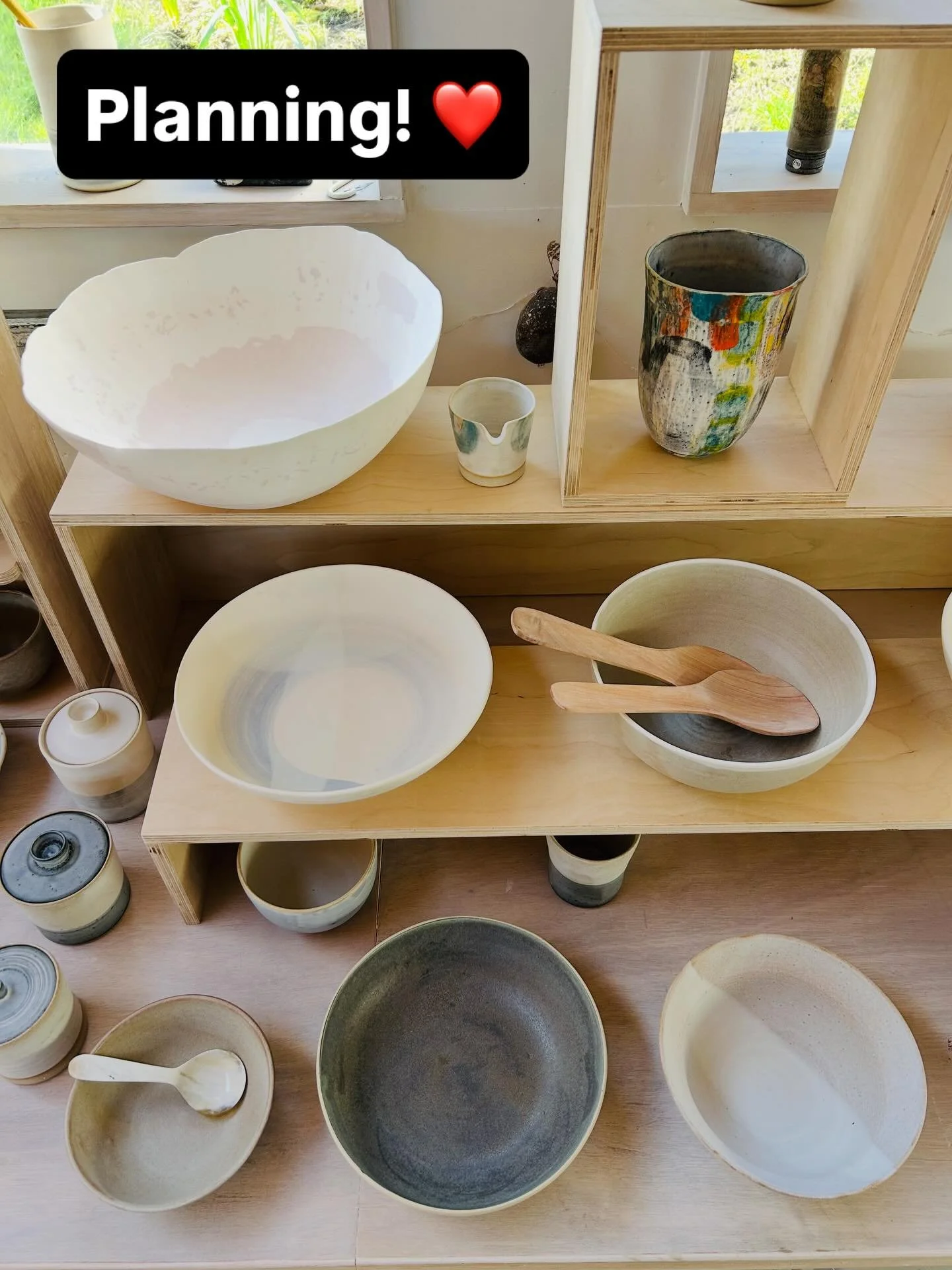 Planning my stall for this coming Saturday and Sunday! If you want to know what&rsquo;s happening check out my website and look at &lsquo;events&rsquo; 🤭❤️ #toastedceramicfair #derbymueseum #handmade #pottery #ceramics