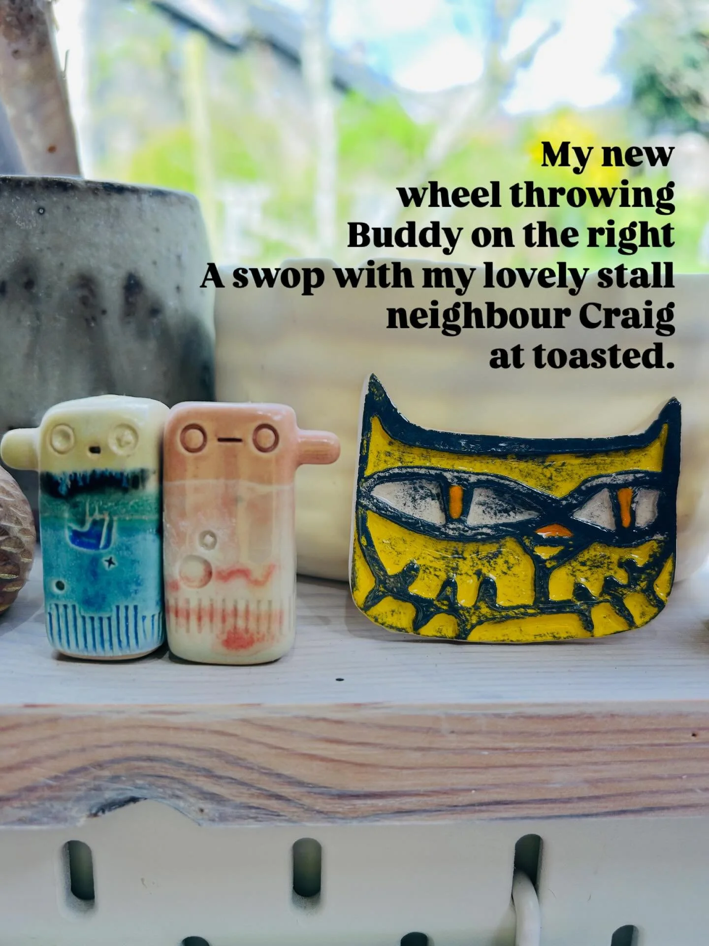 I like to put little tokens from potters I&rsquo;ve met on the shelf above the wheel, they are very supportive when things go wrong 🤭😖Craig of @fishinkblog was such fun to talk to over my two days at toasted. In fact all of the potters were so frie