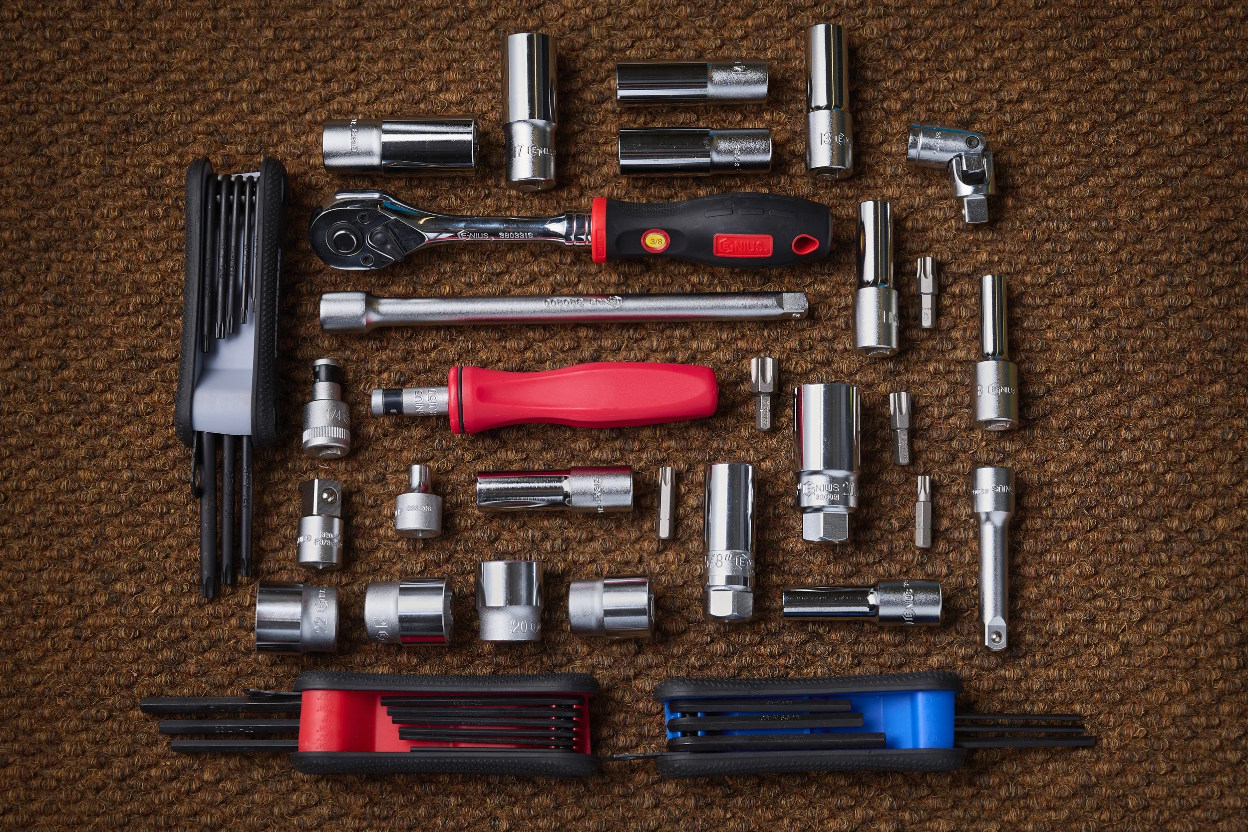 Leggett_Nathaniel_Knolling shot_Foto261_0NA copy 2.jpg