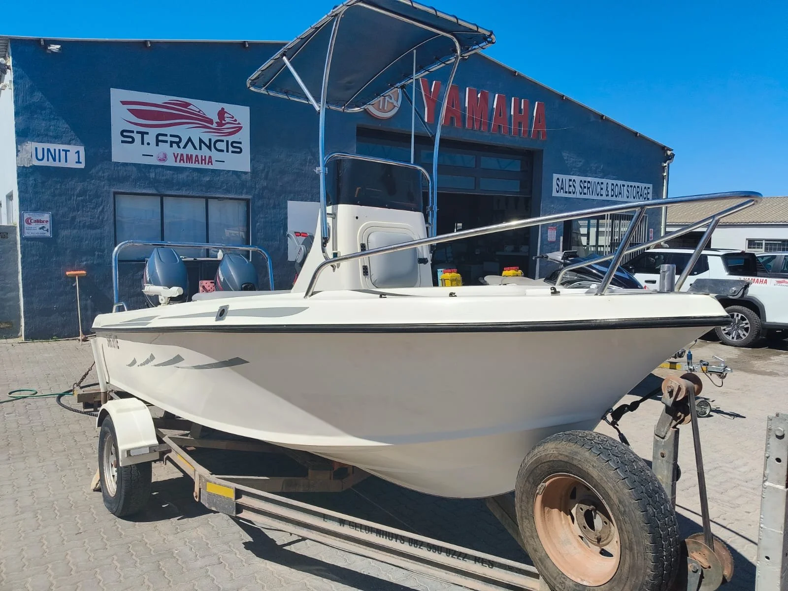 15.6 Dolphin & 2 x New Yamaha 40hp 3.jpeg