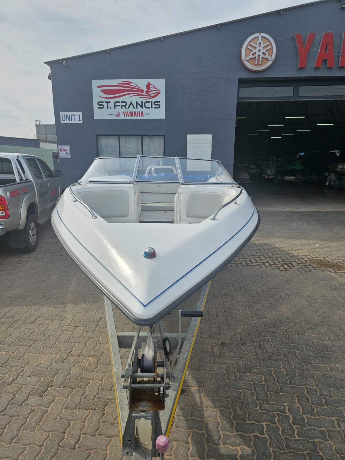 2007 Panache 2150 with Yamaha 200hp VMAX engine 2.jpg