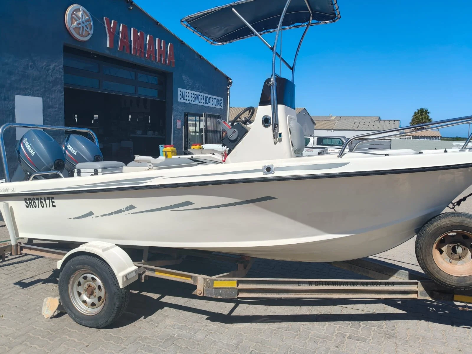 15.6 Dolphin & 2 x New Yamaha 40hp 1.jpeg