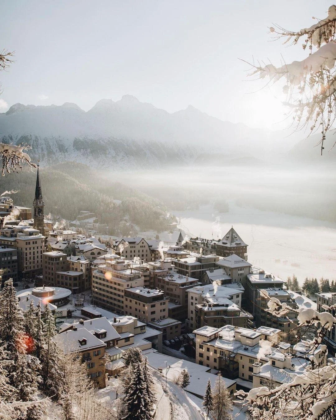 St. Moritz invented winter glamour. Badrutt&rsquo;s Palace perfected it.

Since 1896, this lakeside icon has been the place where royals, rockstars, and Hollywood names come to ski, and to be seen. In winter, it&rsquo;s all about ski-in/ski-out slope