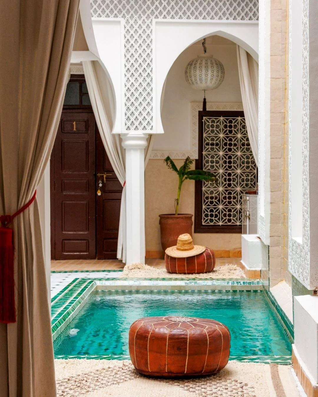 Green flags to look for when choosing a travel advisor:

They&rsquo;re experts in the type of travel you&rsquo;re planning, with current, in-depth knowledge of the destination. That includes local conditions, cultural nuances, and travel updates so t