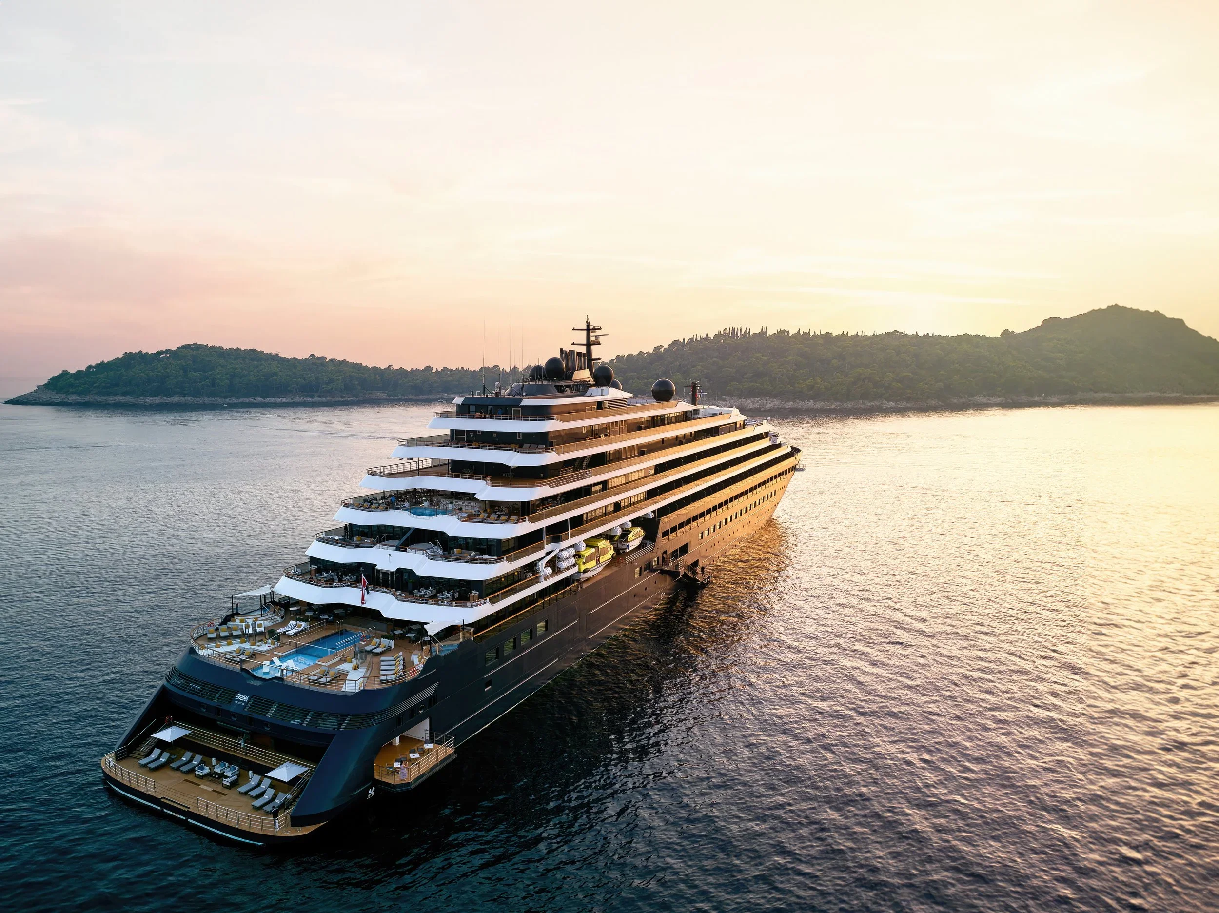 expedition cruise ritz carlton yacht collection four seasons luxury cruise small ship virtuoso