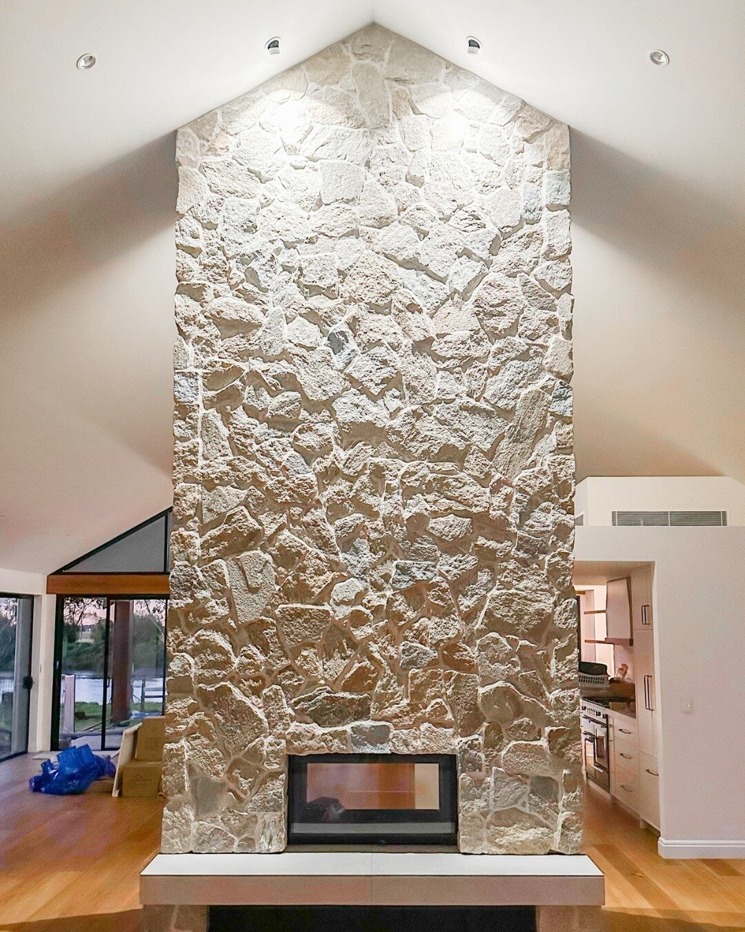 Exciting progress at our Hinton Build! 🤩

We've just installed these feature lights throughout the hallway, creating a warm and inviting atmosphere. And that's not all - we've also added lighting to highlight the beautiful hand-built stone chimney, 