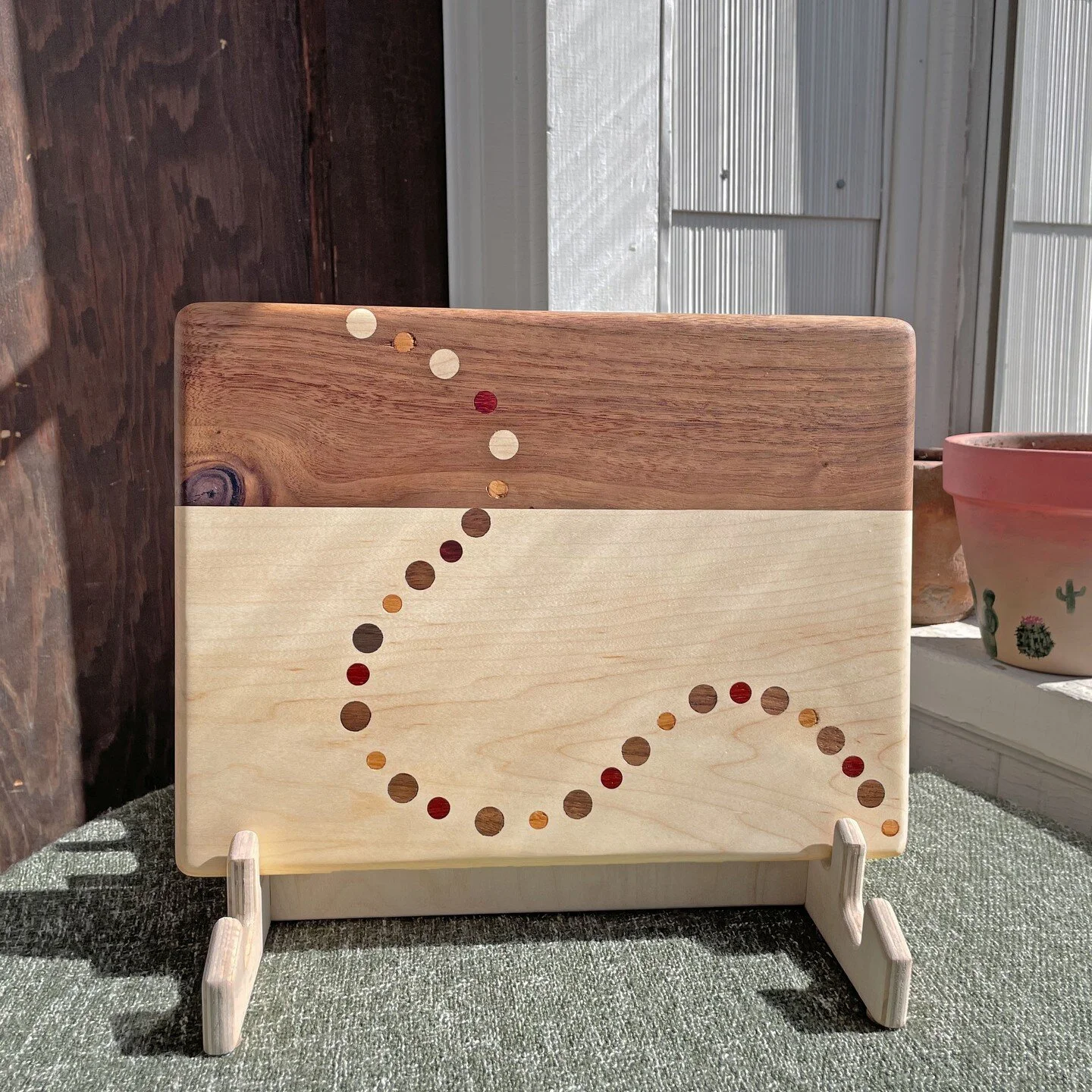 Latest batch of cutting boards are ready! 

Decided to play around with plugs and inlaying contrasting wood types. 

These will be available soon @odelia_mn 

3/4&quot; x 10&quot; x 13&quot; Maple, Walnut, Cherry, Paduk. 

Finished with Odie's Oil. 
