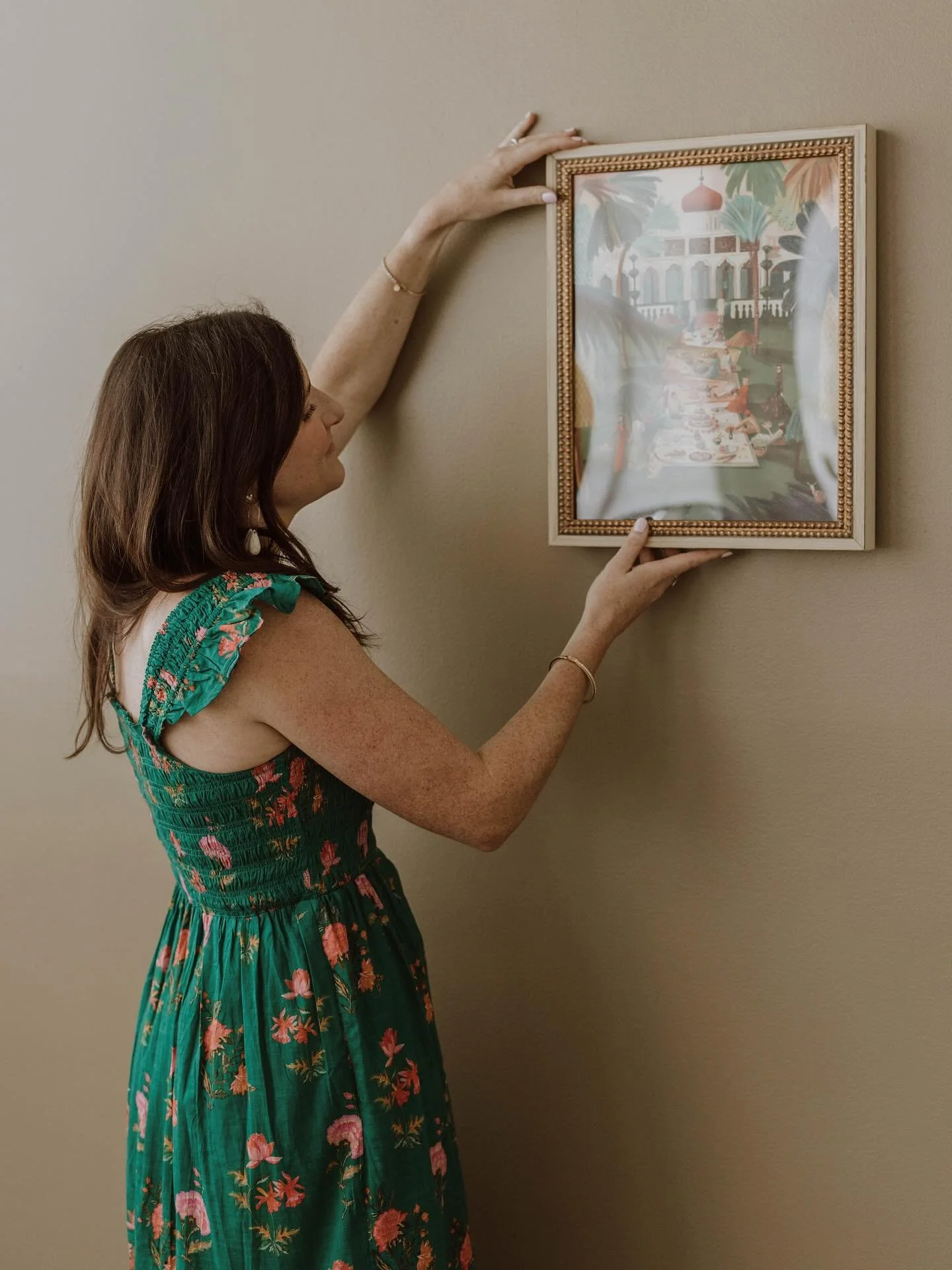 ✨ Why You&rsquo;ll Love the 21-Day Home Glow-Up Challenge ✨

1️⃣ Daily Wins You&rsquo;ll Actually Do &ndash; Quick, creative design prompts that fit into your busy day (no 2-hour projects here 👏)

2️⃣ Fresh Energy Everywhere &ndash; Tiny tweaks in y