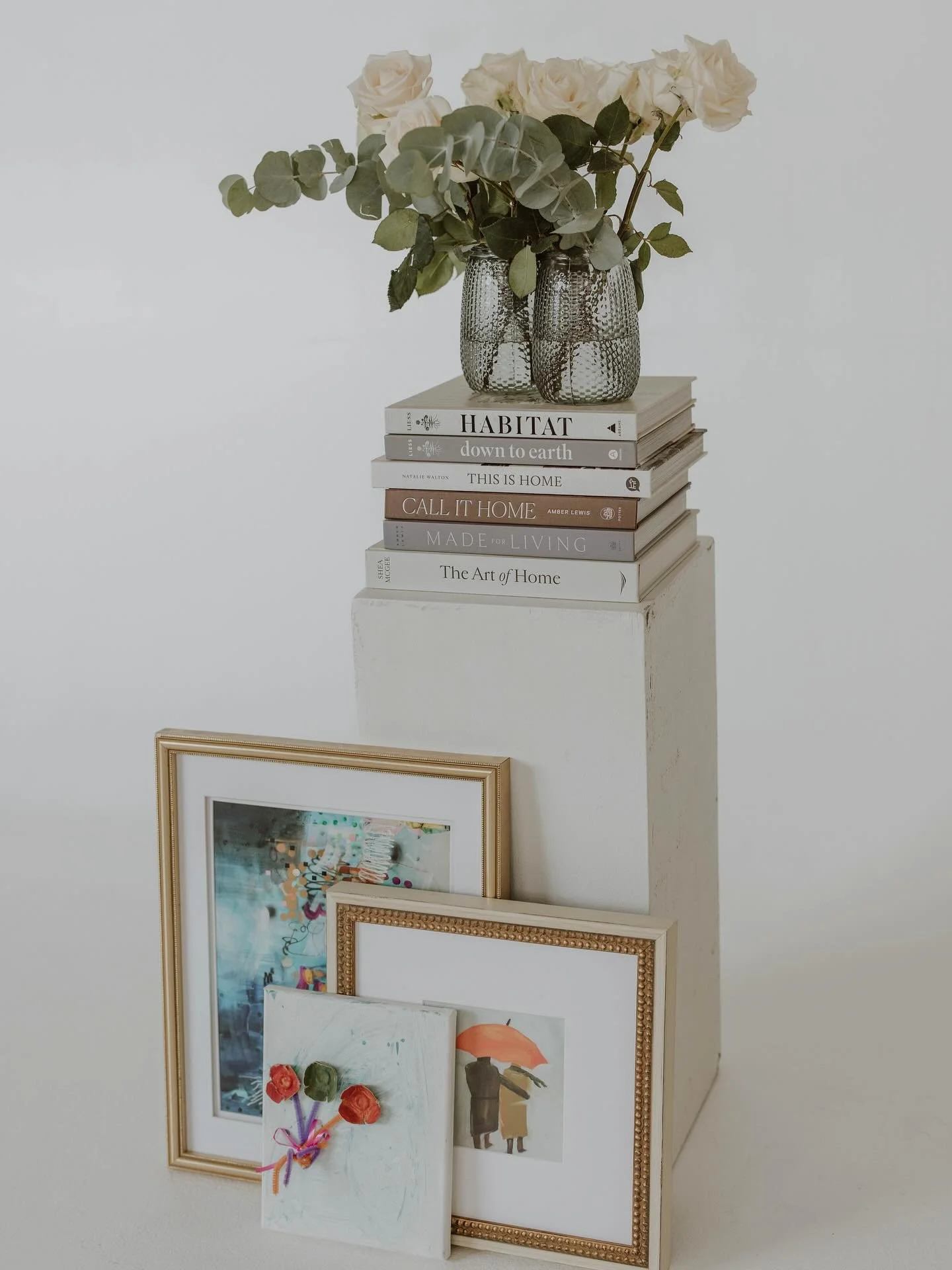 Feeling full of abundance today, especially on 11/11. I look around and I&rsquo;m reminded of just how much goodness surrounds me&hellip; my family, my kids, my husband, my friends. And our health. 💫 

I am so, so thrilled about my podcast &mdash; w