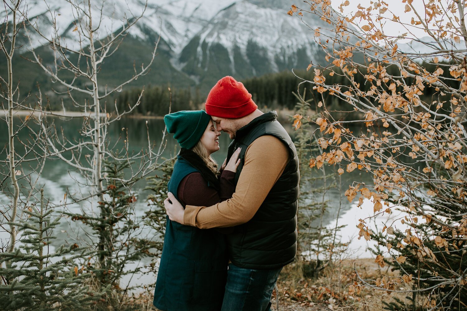 Fall-canmore-engagement-session-js-14.jpg