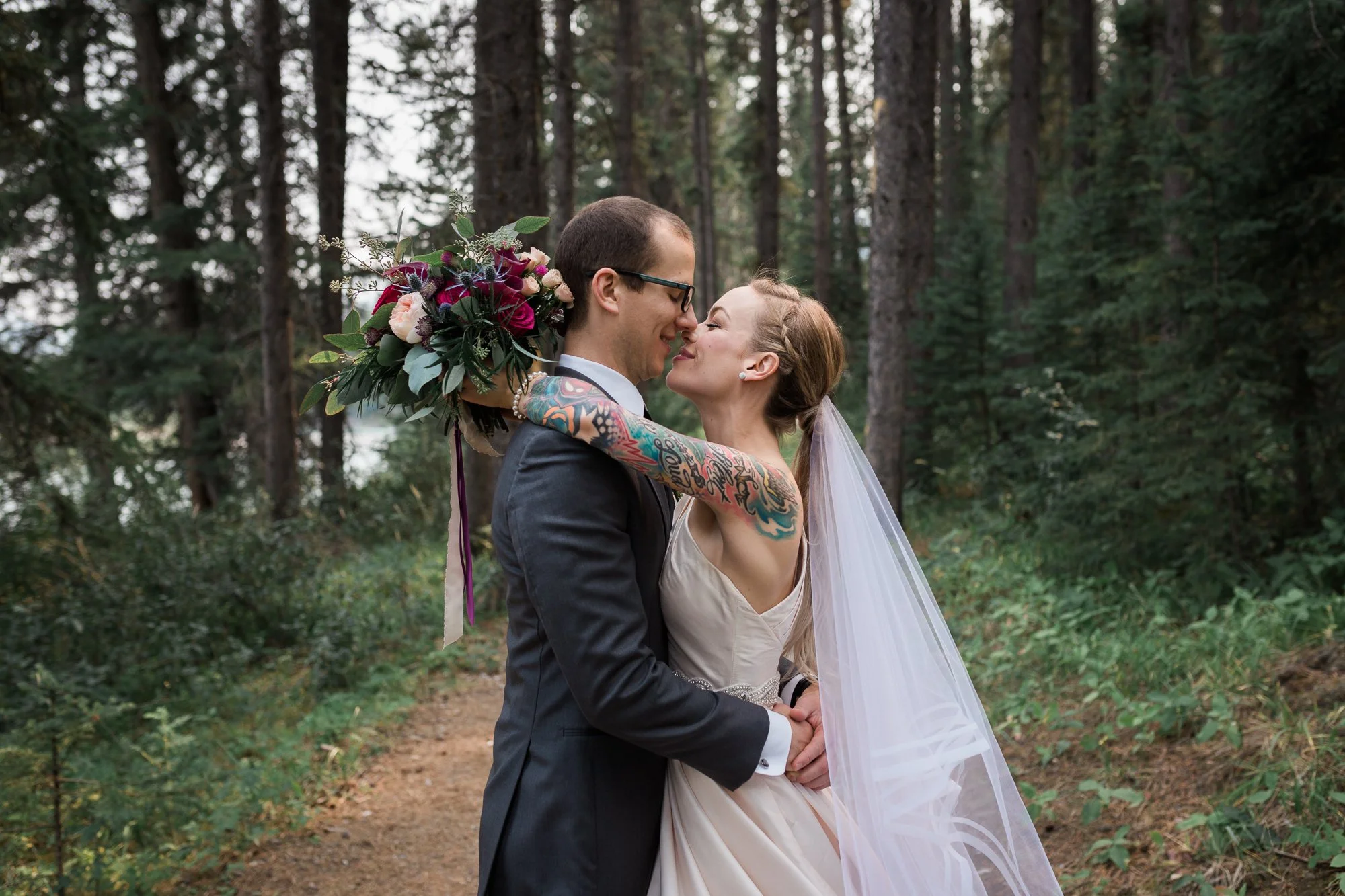Deanna-Rachel-Photography-Canmore-Heli-Wedding-28.jpg