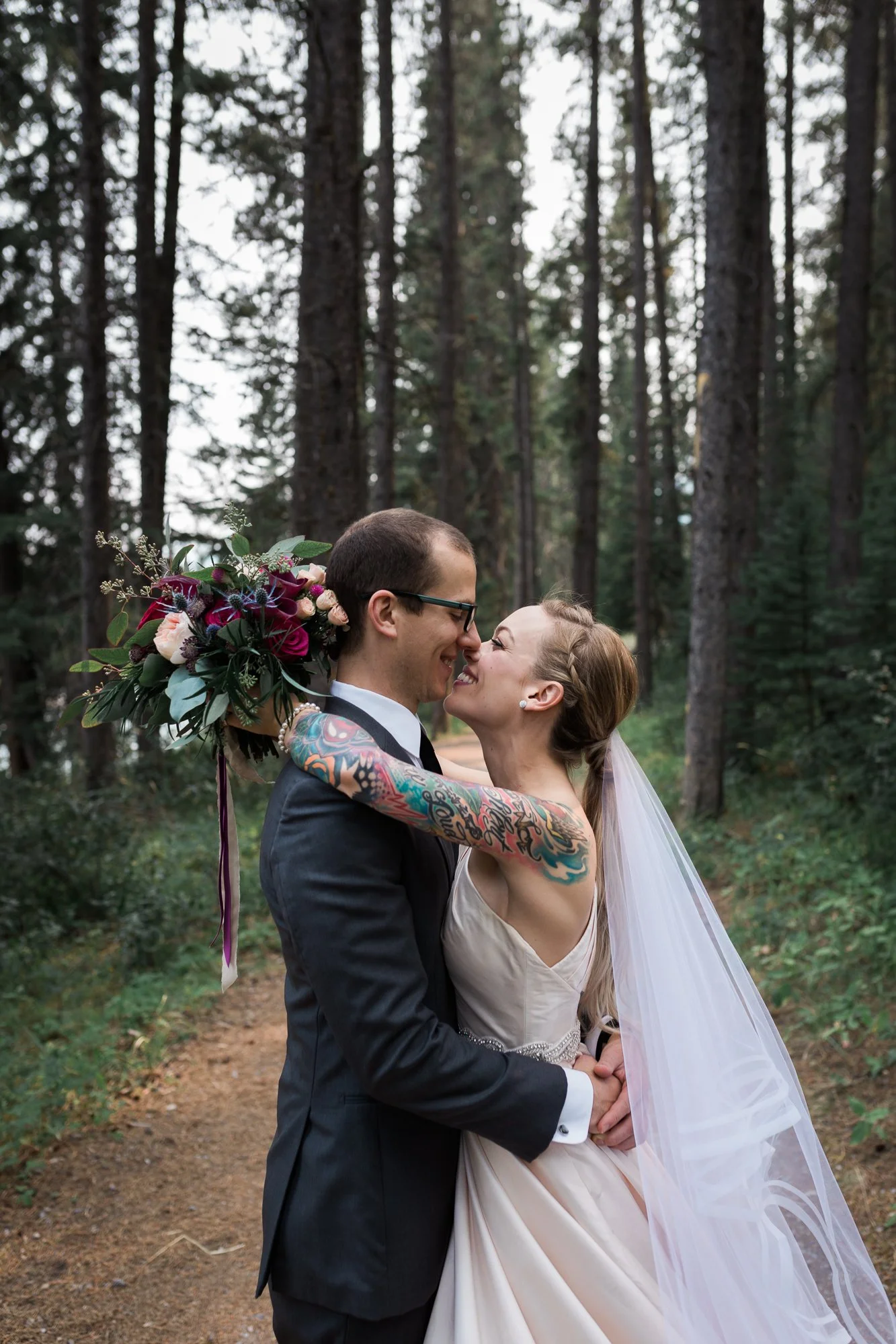 Deanna-Rachel-Photography-Canmore-Heli-Wedding-29.jpg