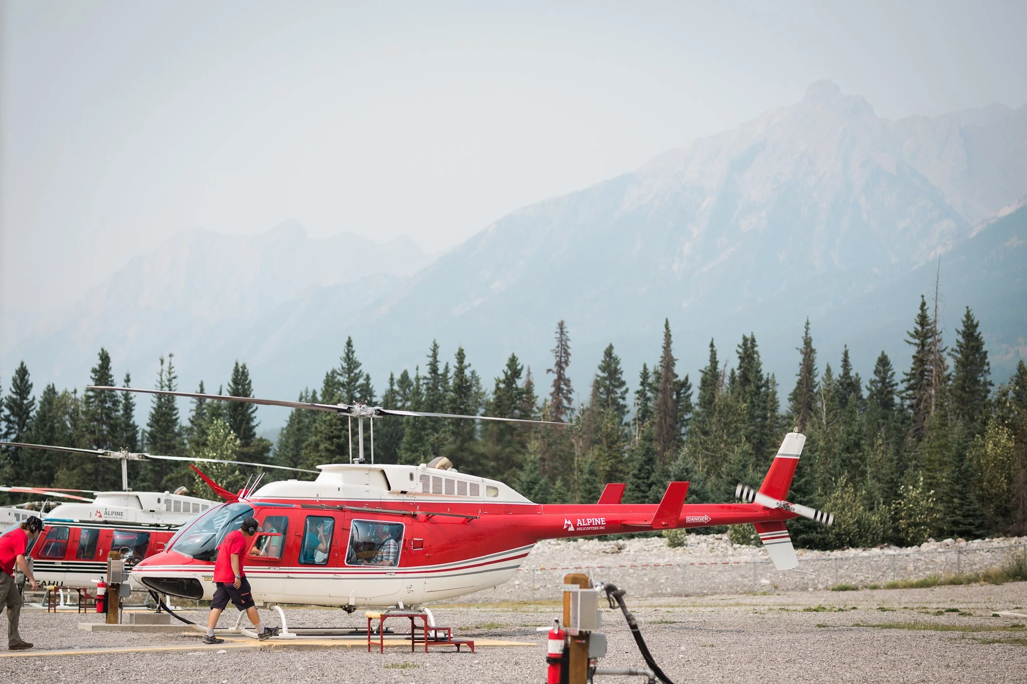 Deanna-Rachel-Photography-Canmore-Heli-Wedding-32.jpg