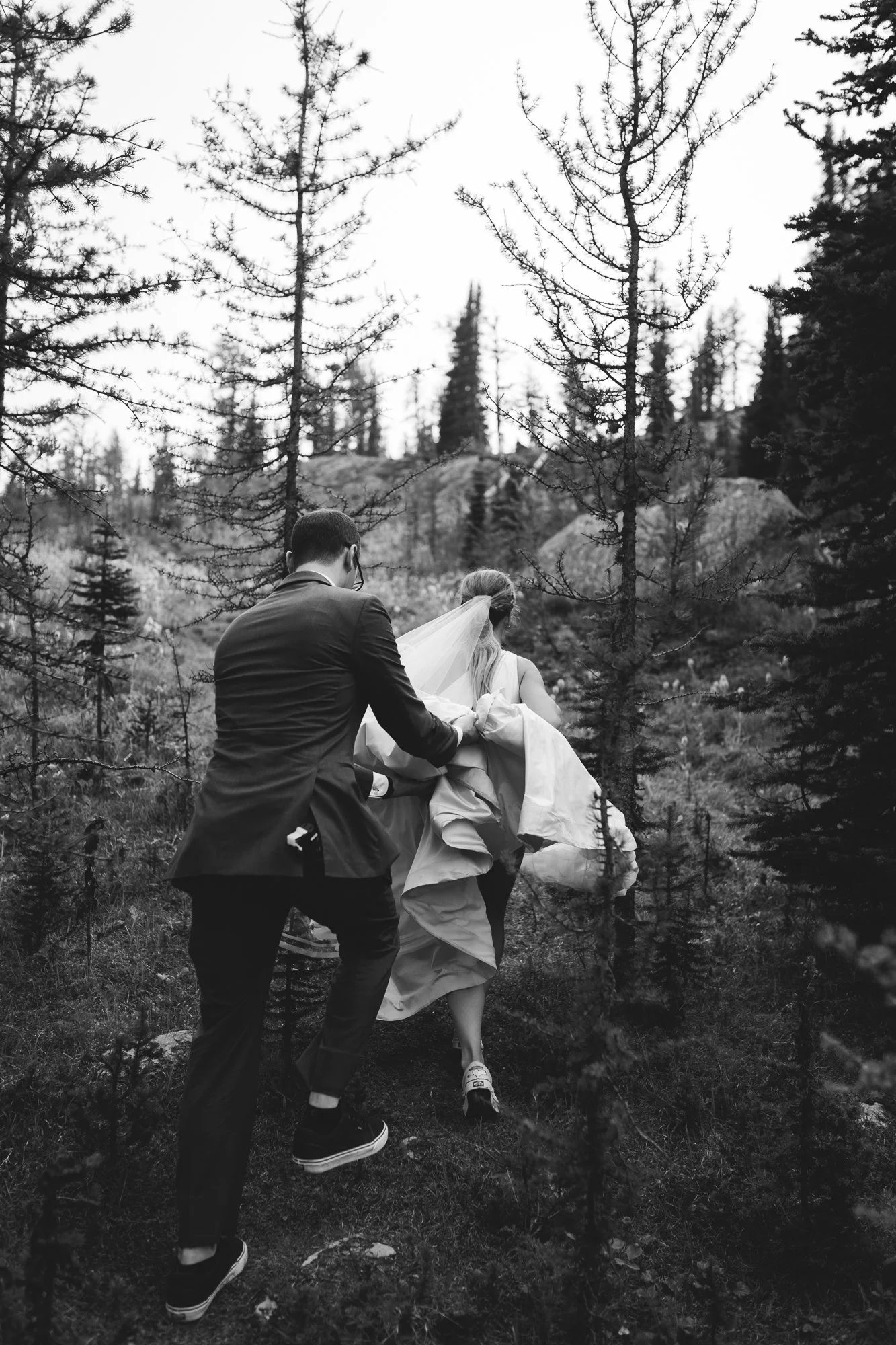 Deanna-Rachel-Photography-Canmore-Heli-Wedding-56.jpg