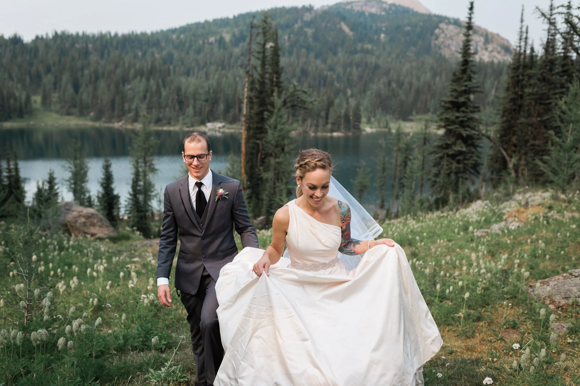 Deanna-Rachel-Photography-Canmore-Heli-Wedding-1-2.jpg