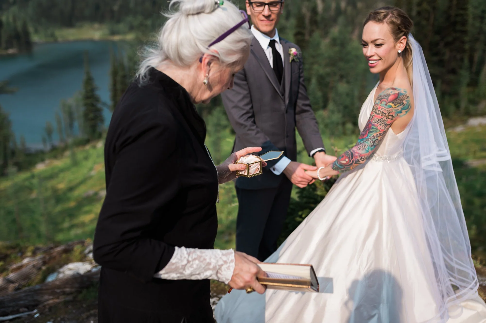 Deanna-Rachel-Photography-Canmore-Heli-Wedding-70.jpg