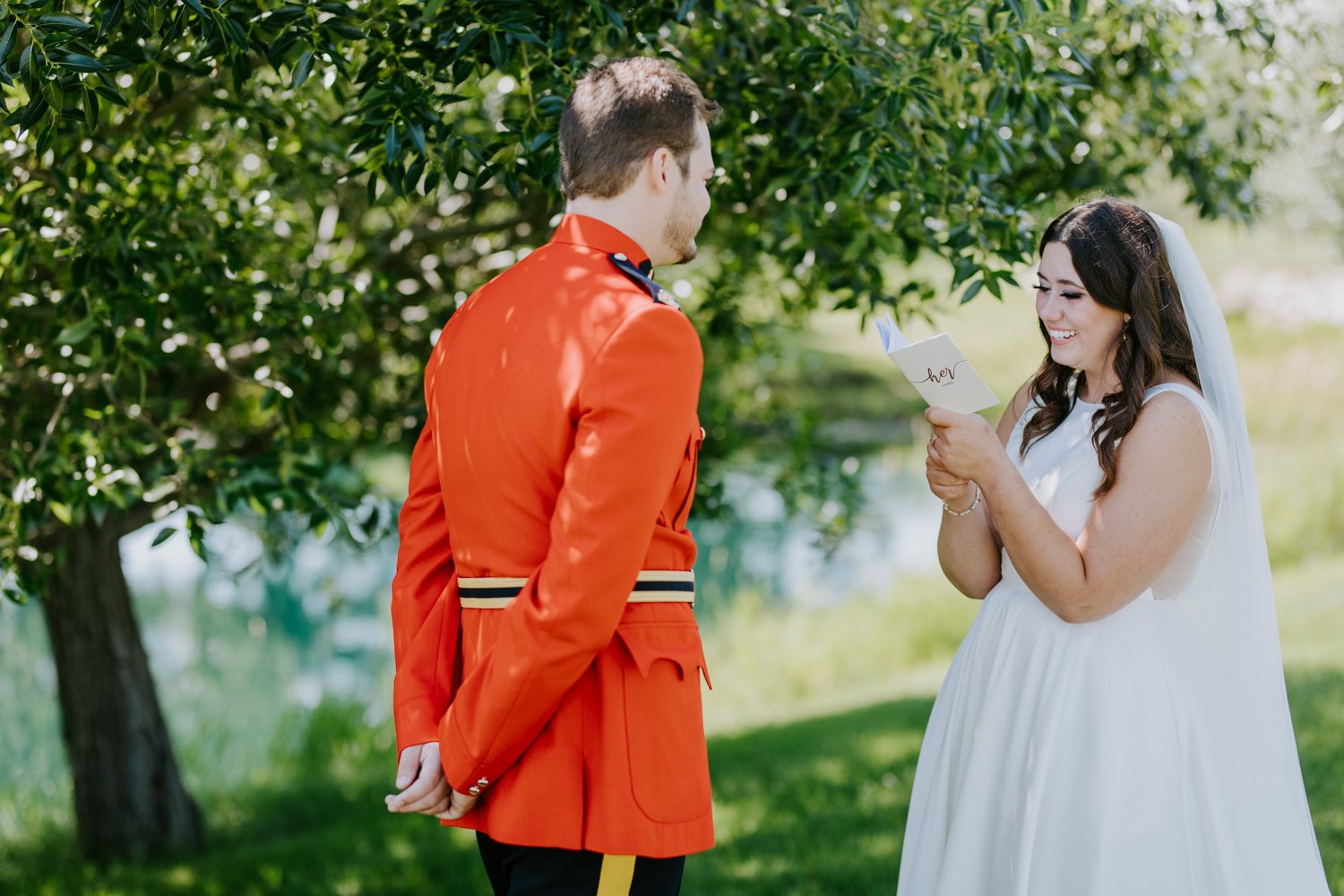 Bearspaw-Wedding-Photographer-Deanna-Rachel-12.jpg