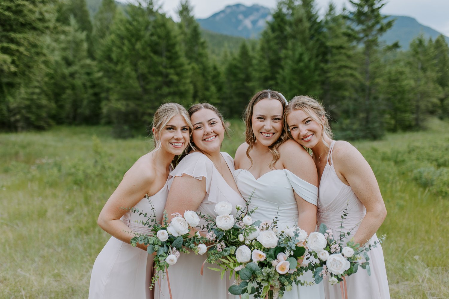 radius-retreat-radium-hot-springs-centre-wedding-deanna-rachel-35.jpg