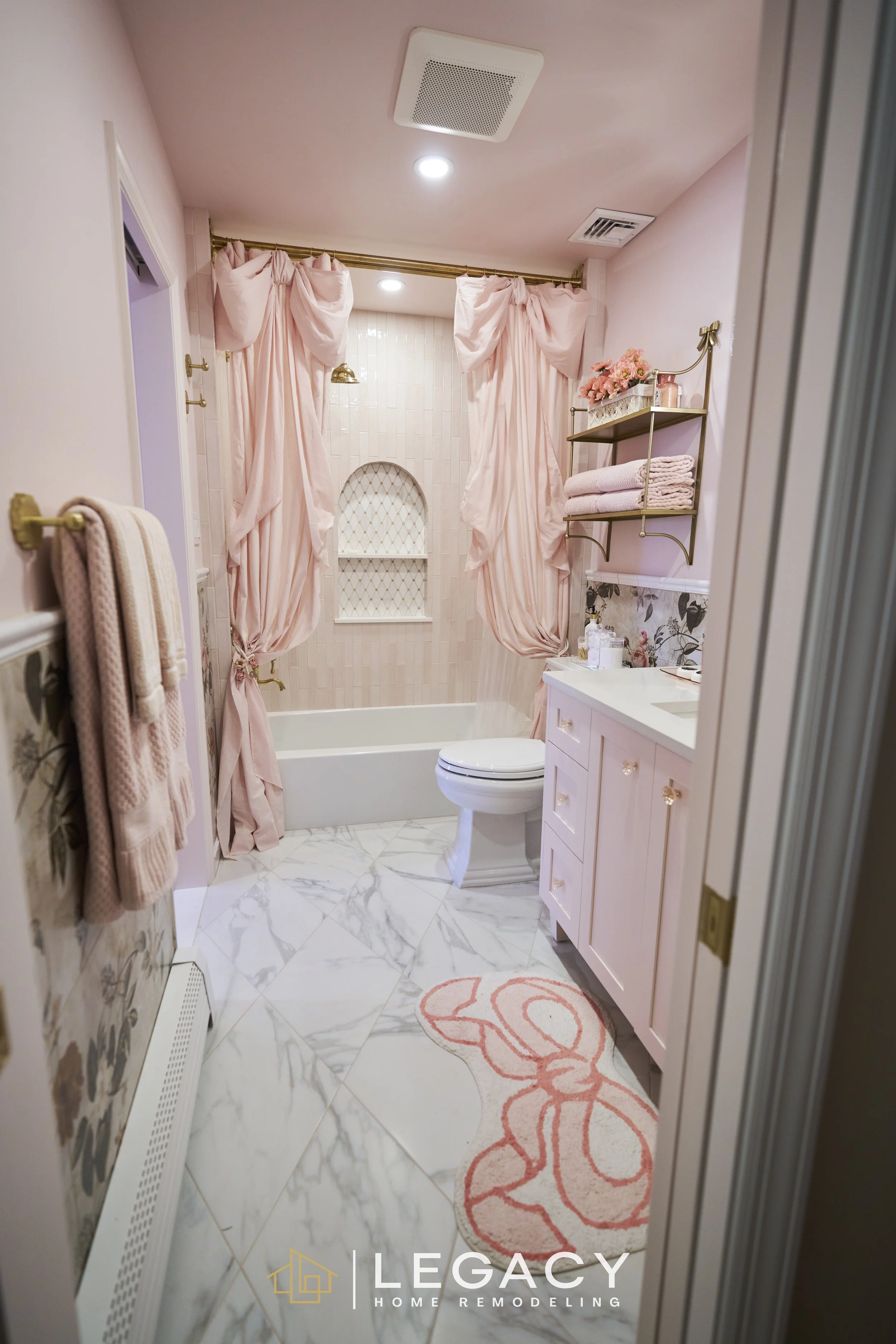 Choosing the Right Vanity for Storage and Style