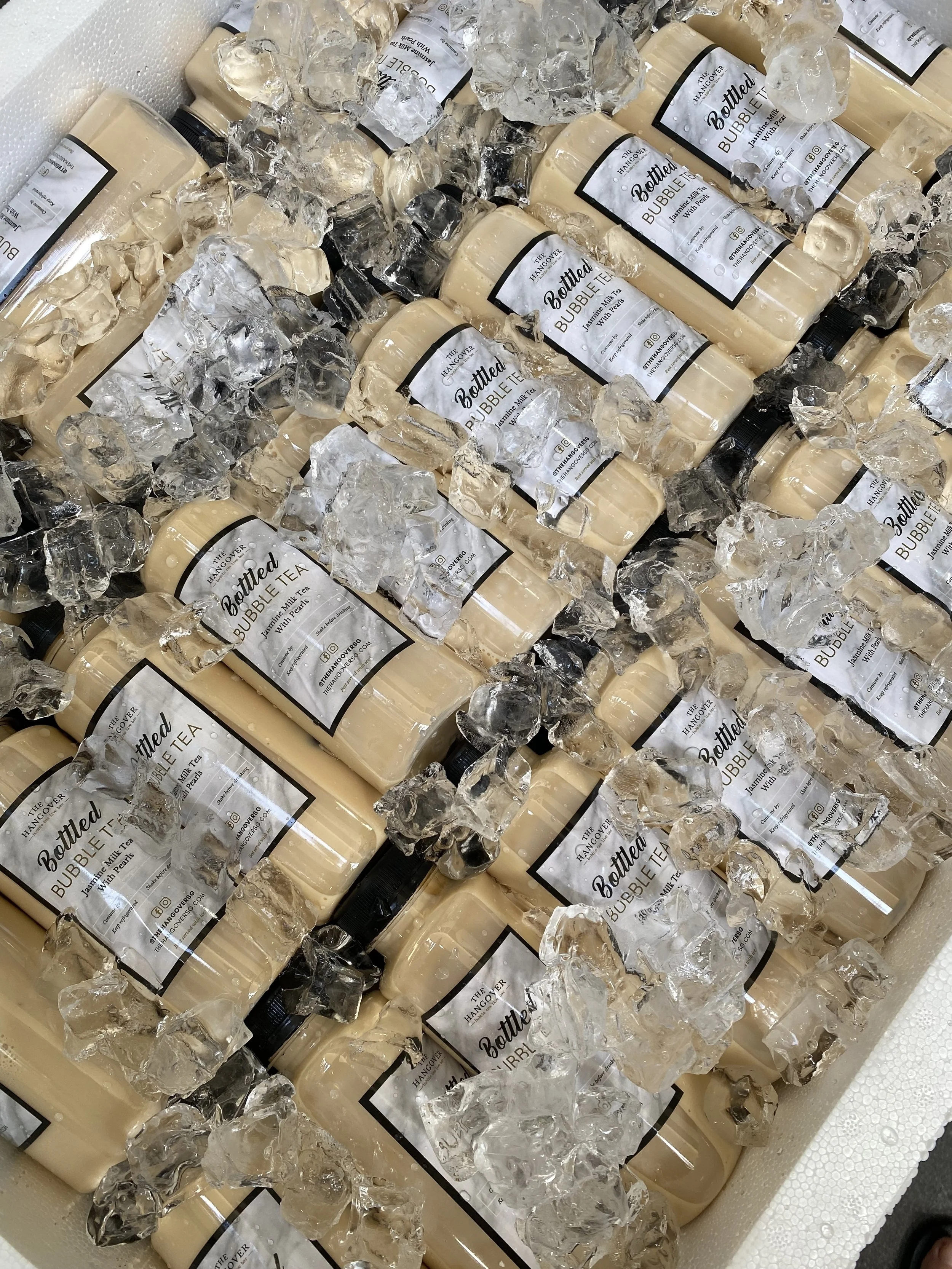 bottled bubble tea milk tea specialty tea fruit tea lemonades bottled prepack delivery bulk order chaz events teachers day appreciation gifting parents teacher singapore catering treats beverages