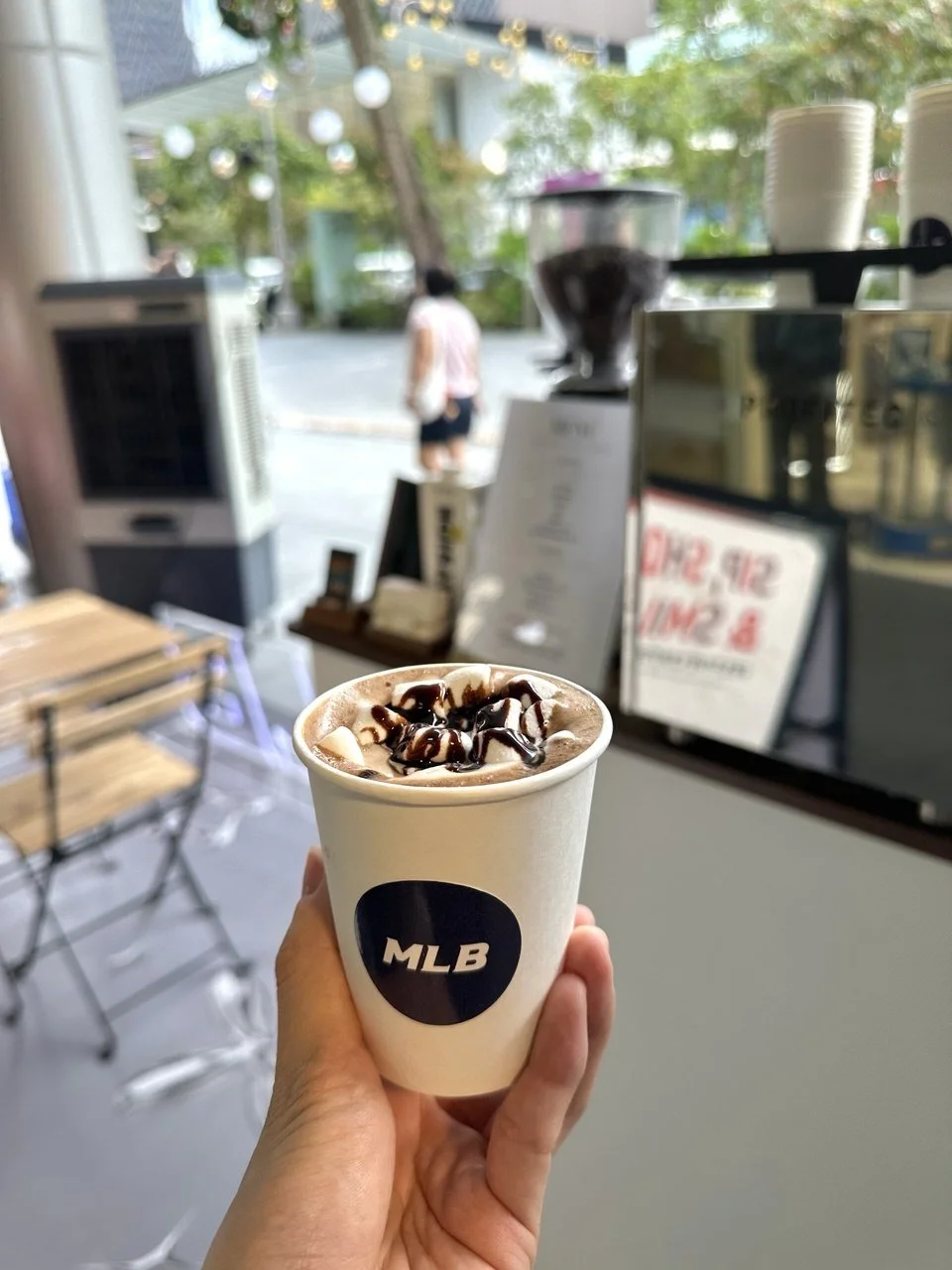 chocolate live station hot chocolate ice chocolate singapore christmas festive catering live station events xmas themed merry christmas marshmallow toffee nut peppermint