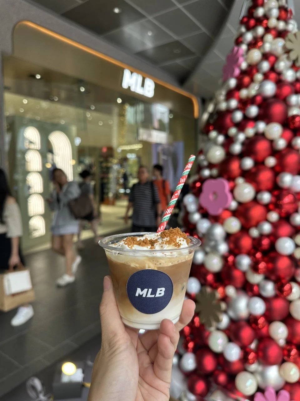 coffee cart live station christmas themed coffee toffee nut latte pumpkin spice peppermint mocha whipped cream biscoff xmas theme singapore coffee espresso bar barista mobile cart