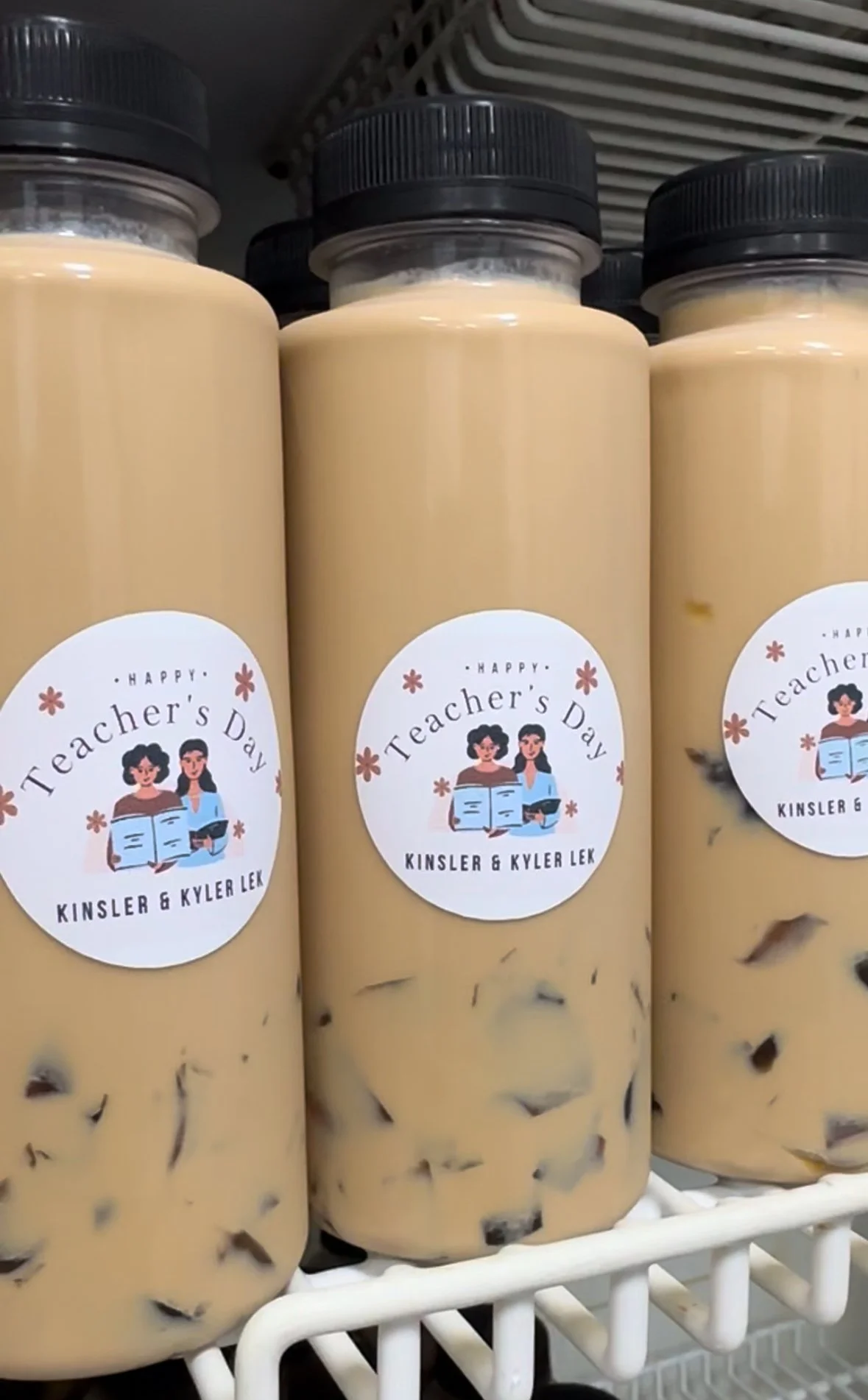 bottled bubble tea milk tea specialty tea fruit tea lemonades bottled prepack delivery bulk order chaz events teachers day appreciation gifting parents teacher singapore catering treats beverages