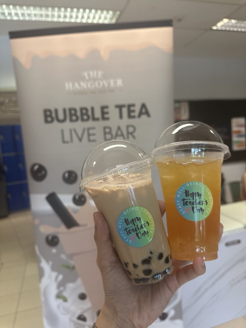teachers day live station catering singapore bottled bubble tea milk tea specialty tea fruit tea lemonades bottled prepack delivery bulk order chaz events teachers day appreciation gifting parents teacher singapore catering treats beverages
