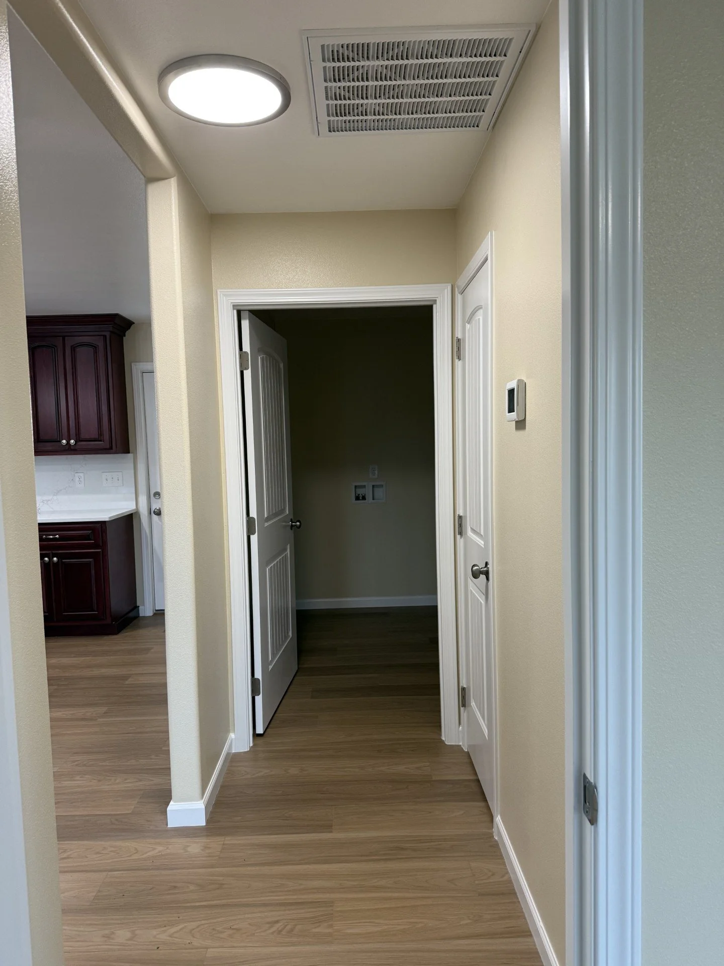 217 Jessica Ln., Granger, WA 98932