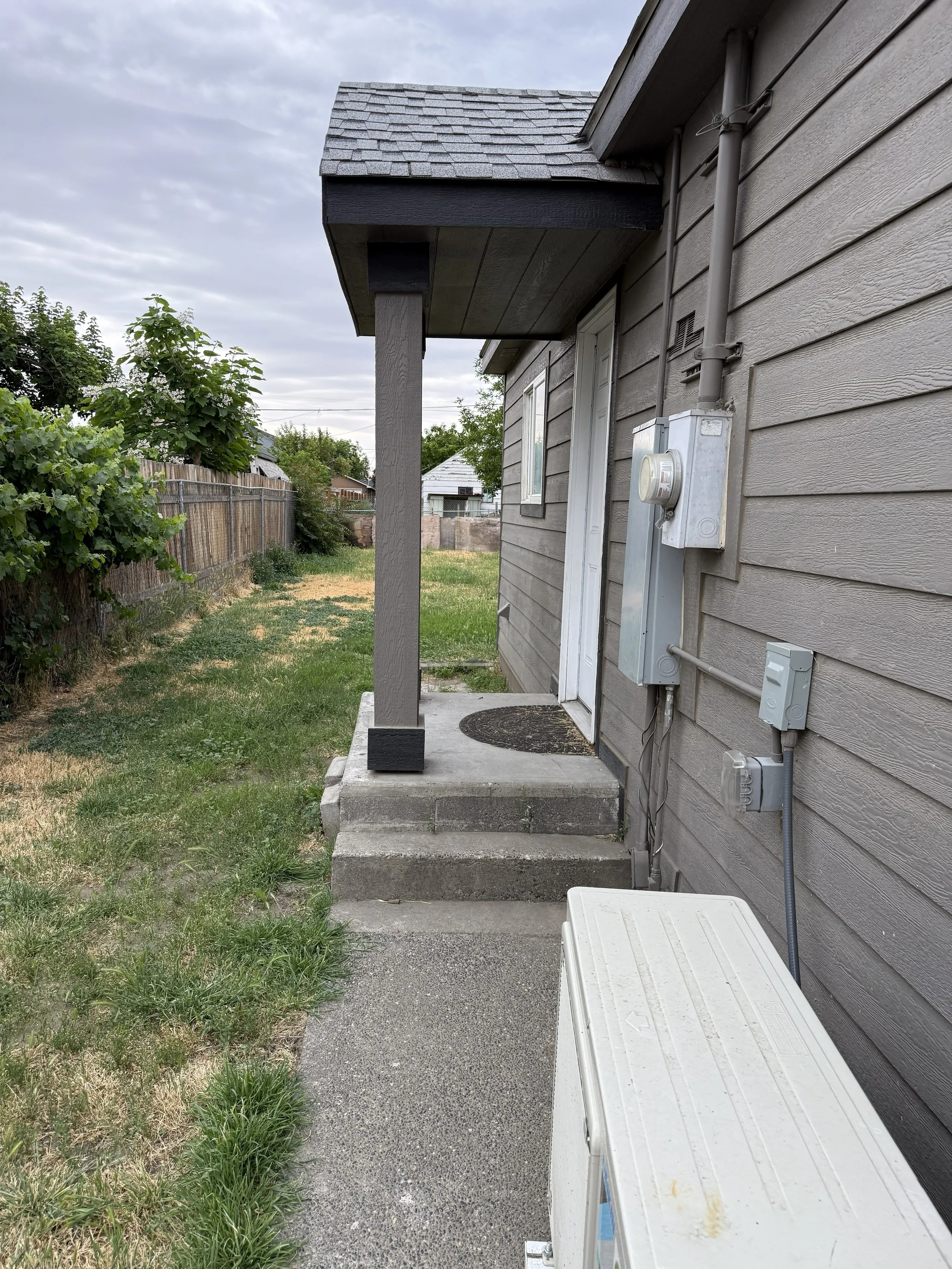 320 N. 9th St., Sunnyside, WA 98944