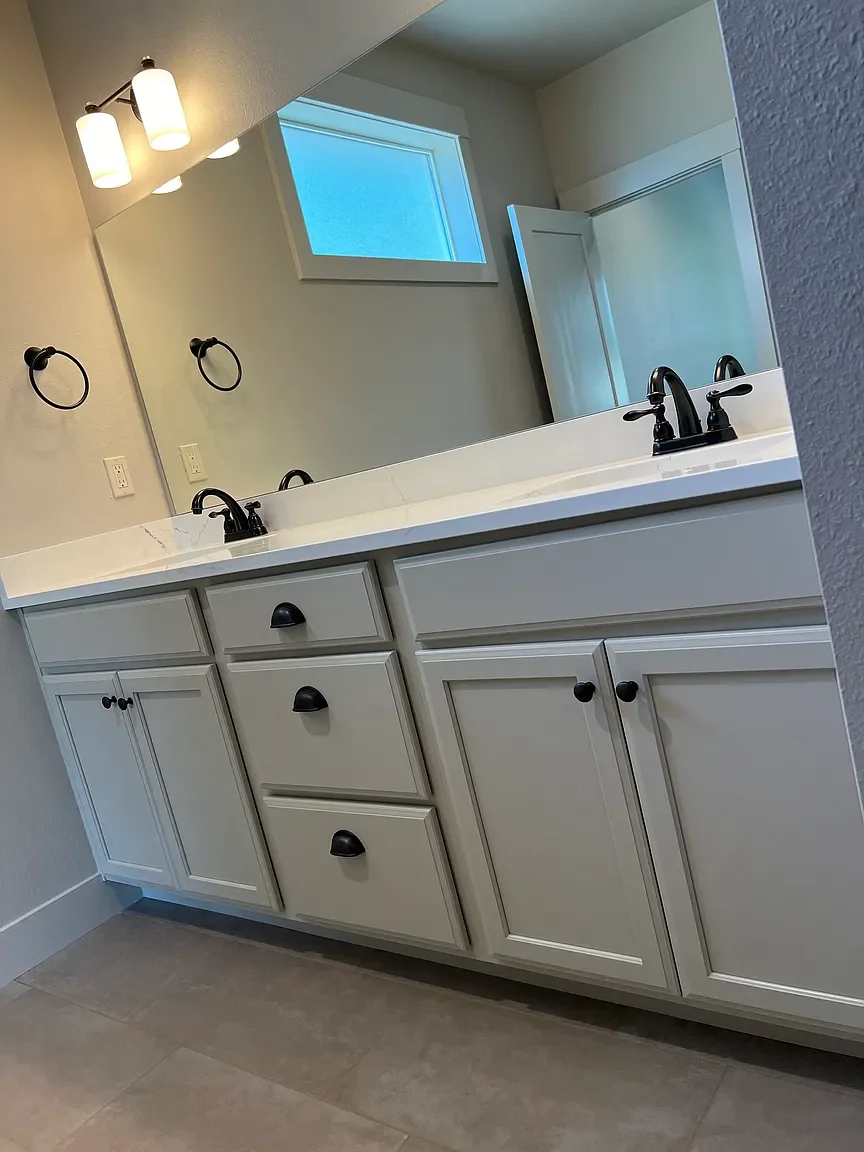 947 Brown Street. Prosser, WA 99350