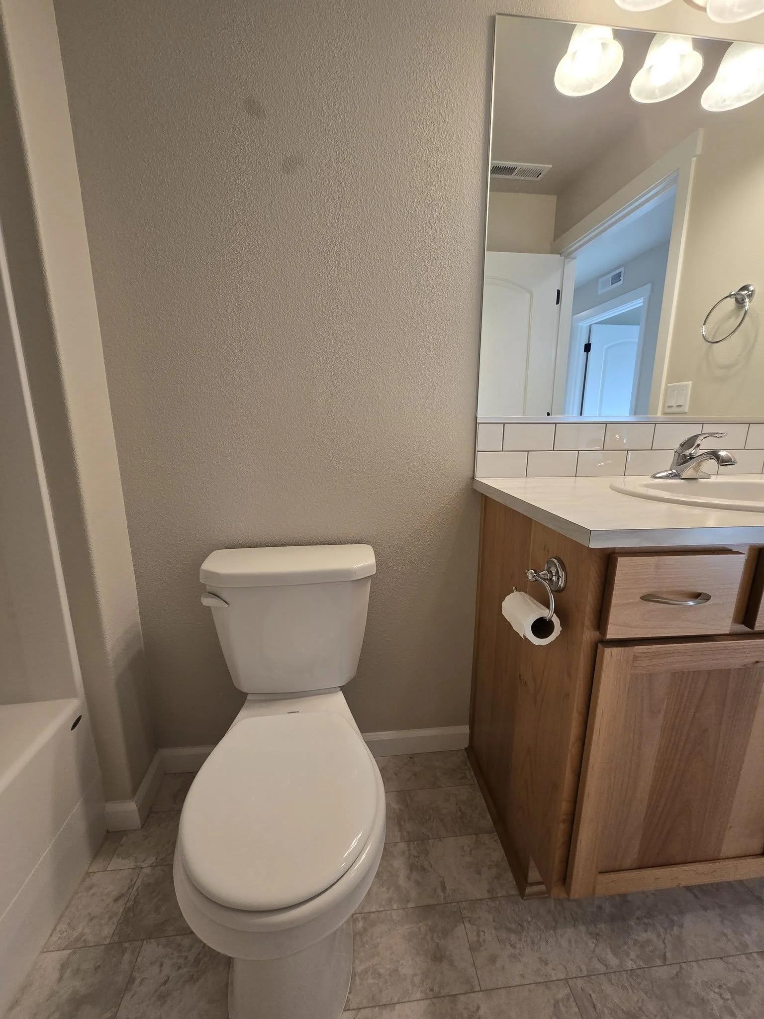 500 Jade Ave Grandview, WA 98930