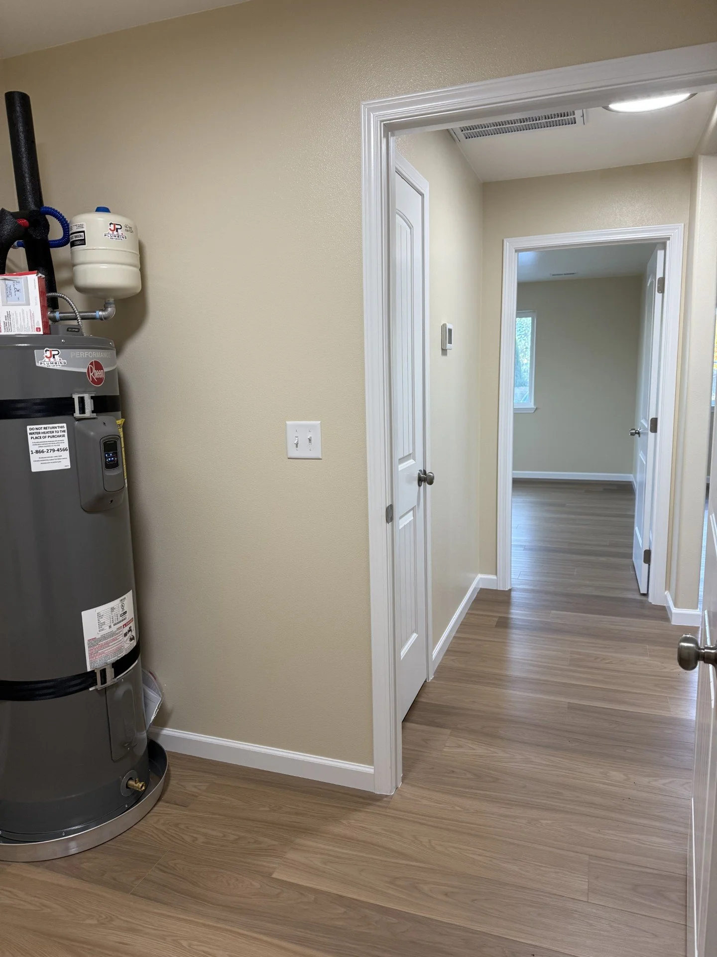 217 Jessica Ln., Granger, WA 98932