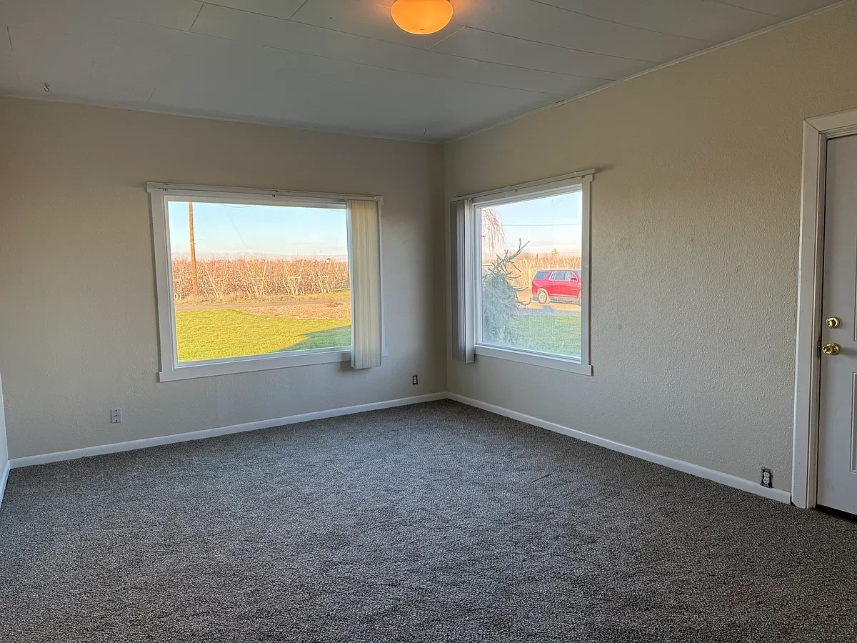780 Apricot Rd., Grandview, WA 98930