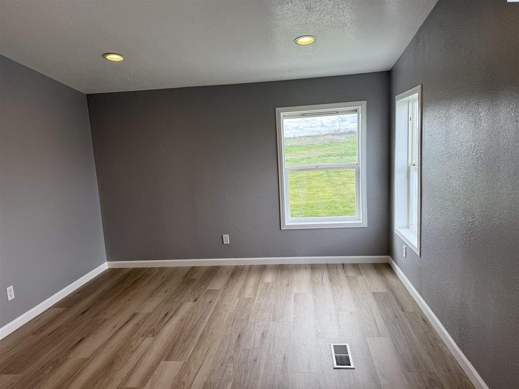 16509 N. Missimer Rd., Prosser, WA 99350