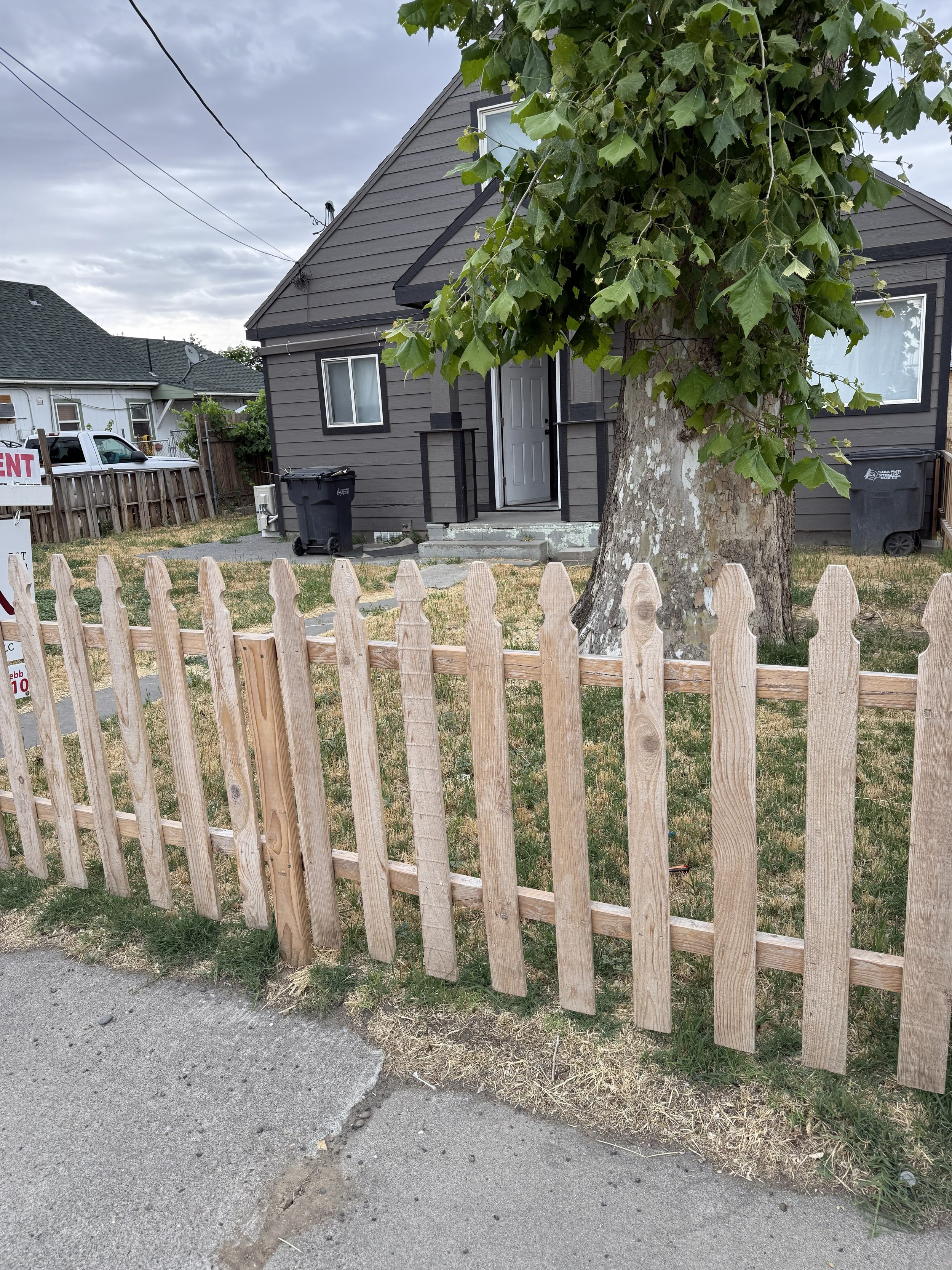 320 N. 9th St, Sunnyside, WA 98944