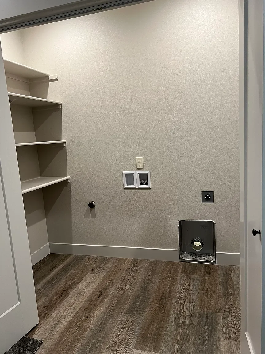 947 Brown Street. Prosser, WA 99350