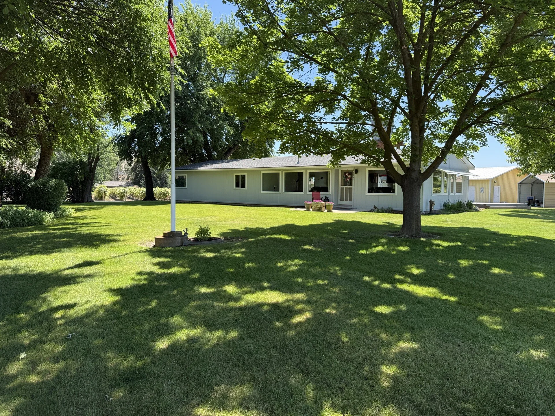 1170 Lower County Line Rd., WA 99350