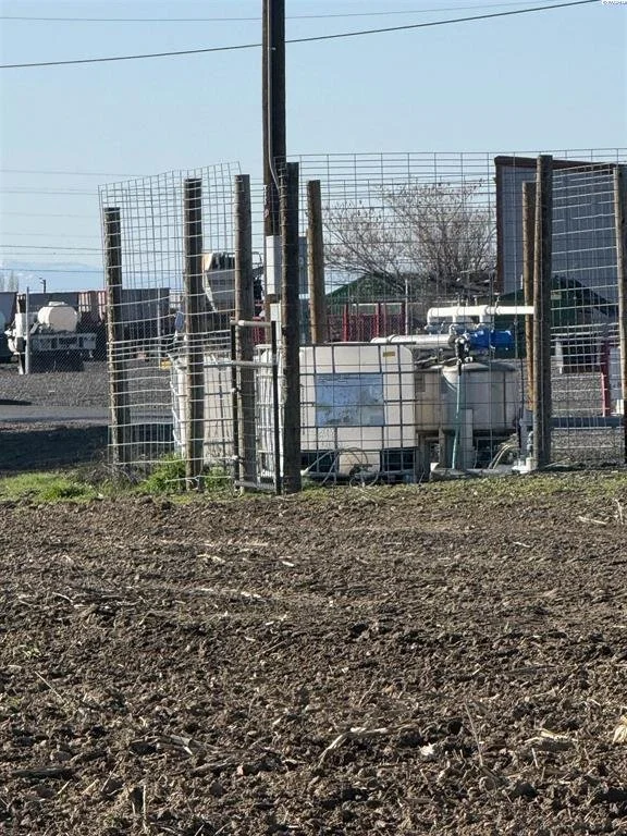 168505 W. King Tull Rd., Prosser, WA 99350