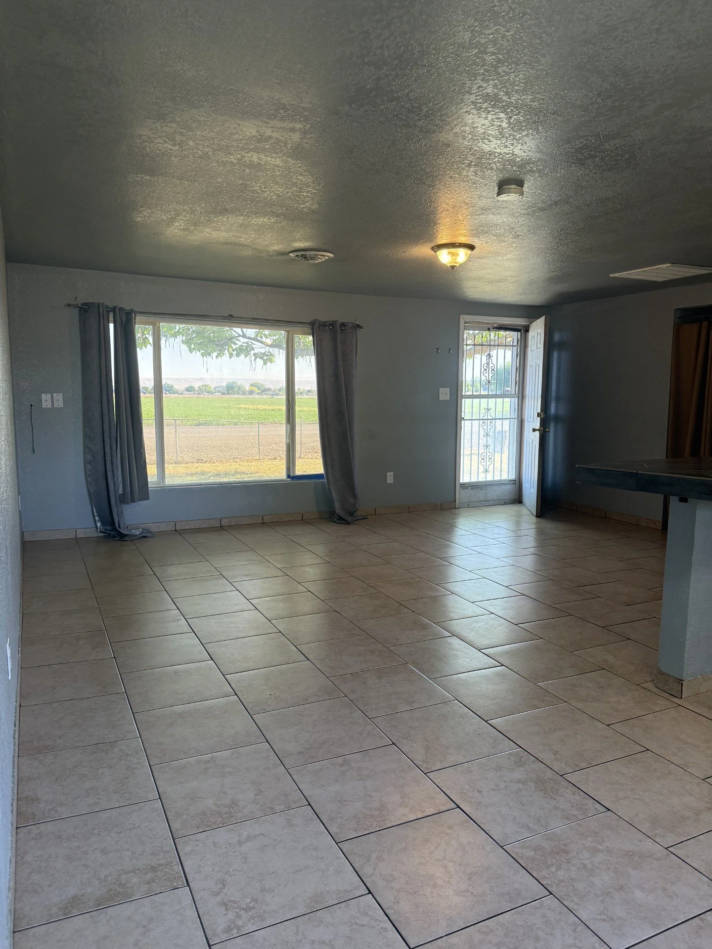 2002 Allen Rd., Sunnyside, WA 98944