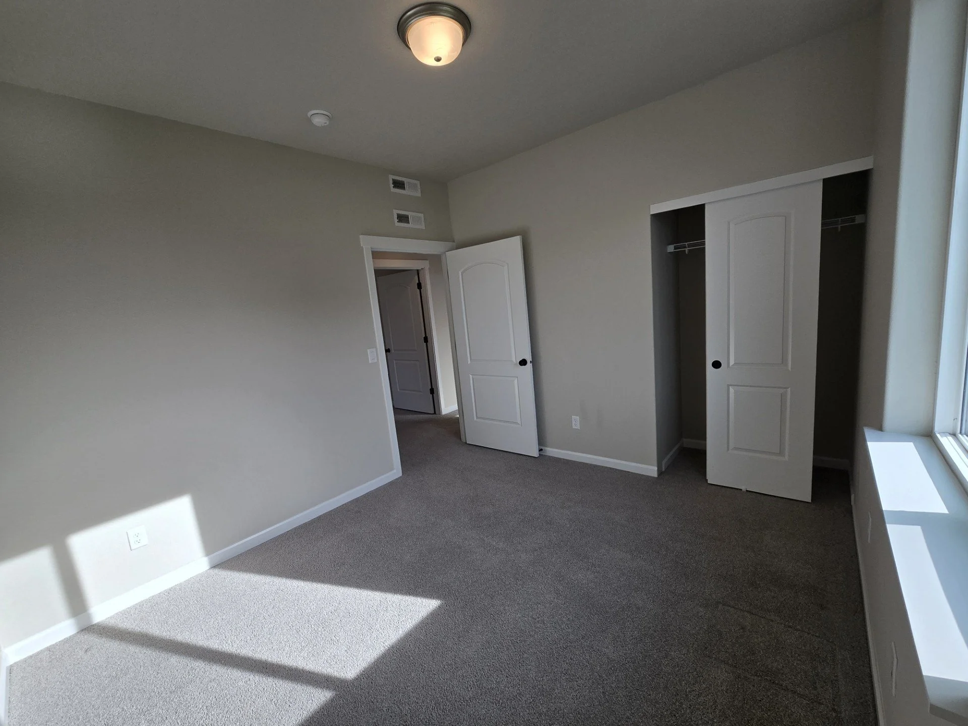 500 Jade Ave Grandview, WA 98930