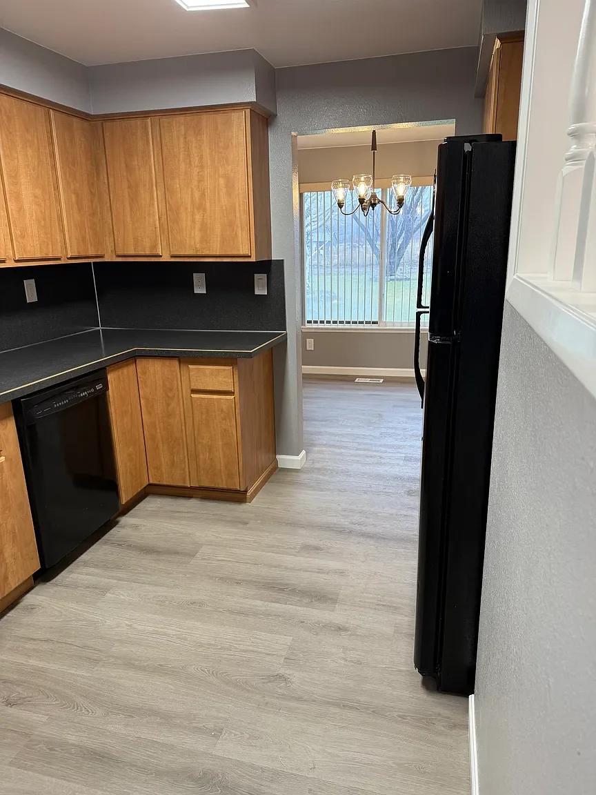 1220 Randel Rd., Sunnyside, WA 98944