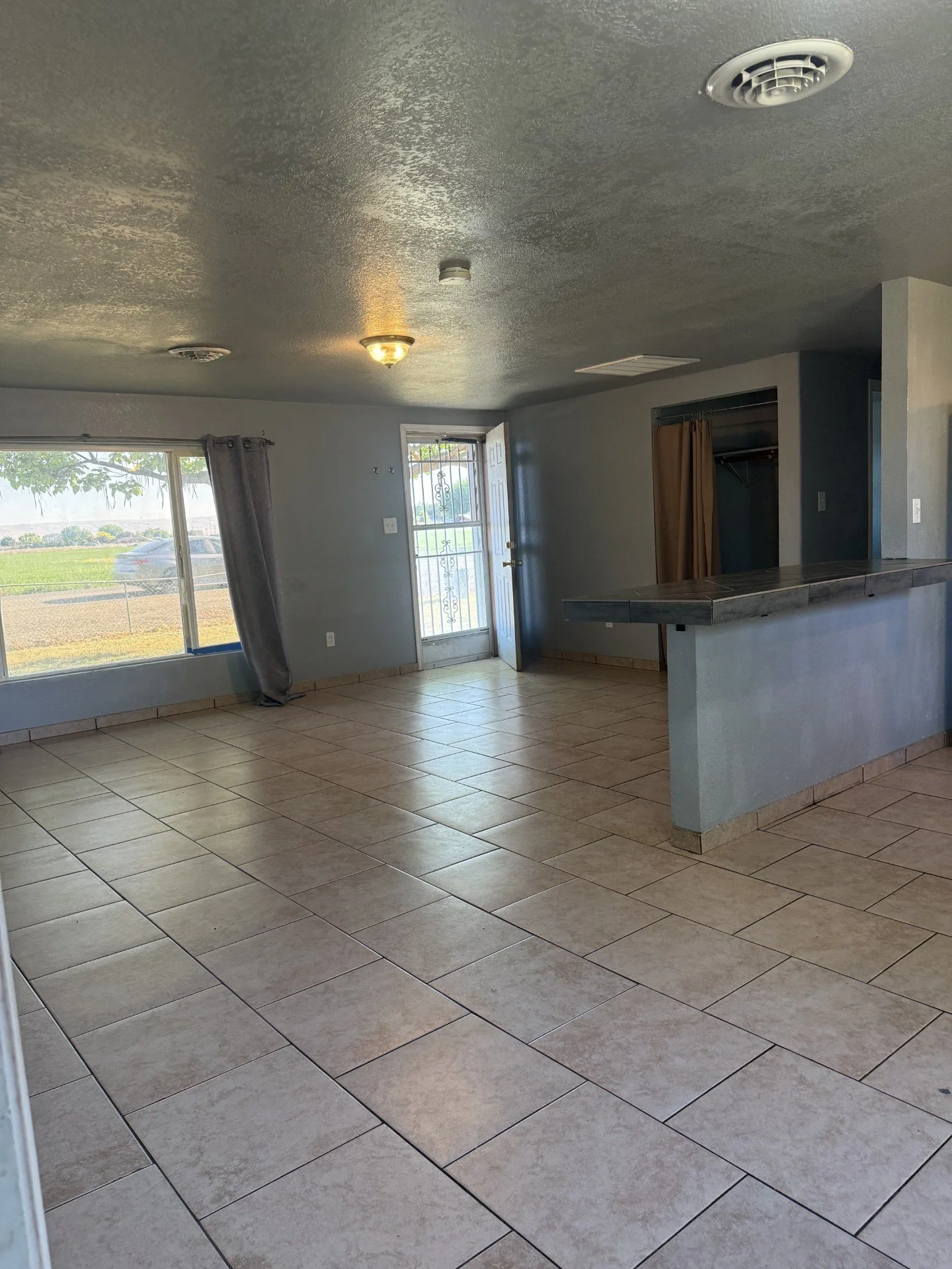 2002 Allen Rd., Sunnyside, WA 98944