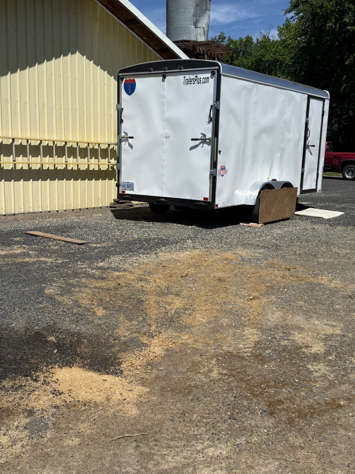1170 Lower County Line Rd., WA 99350