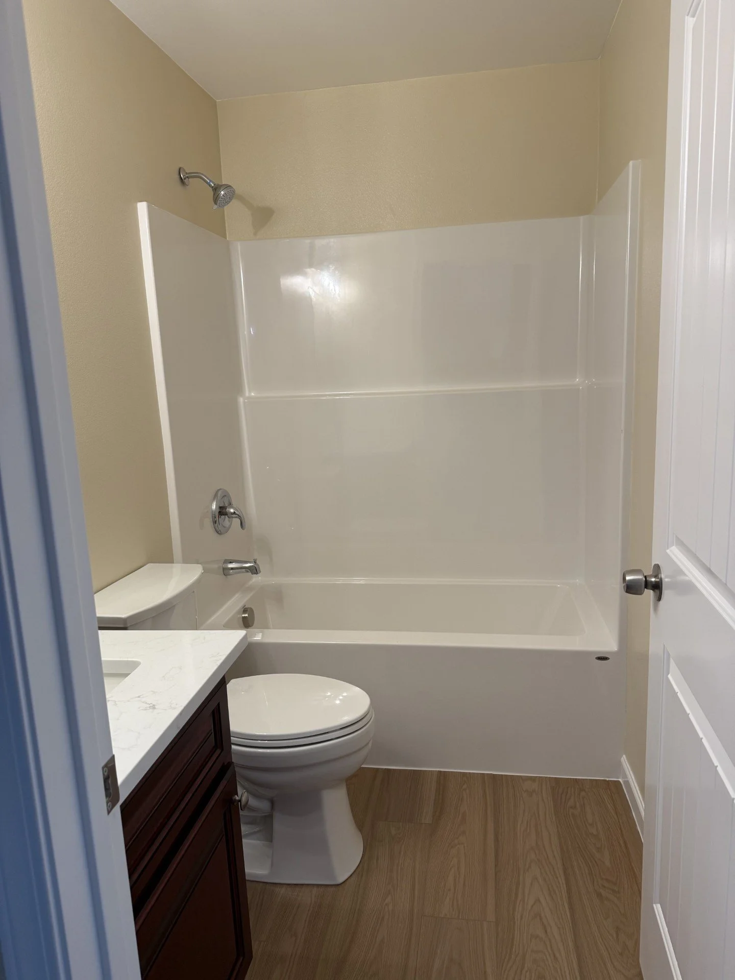 217 Jessica Ln., Granger, WA 98932