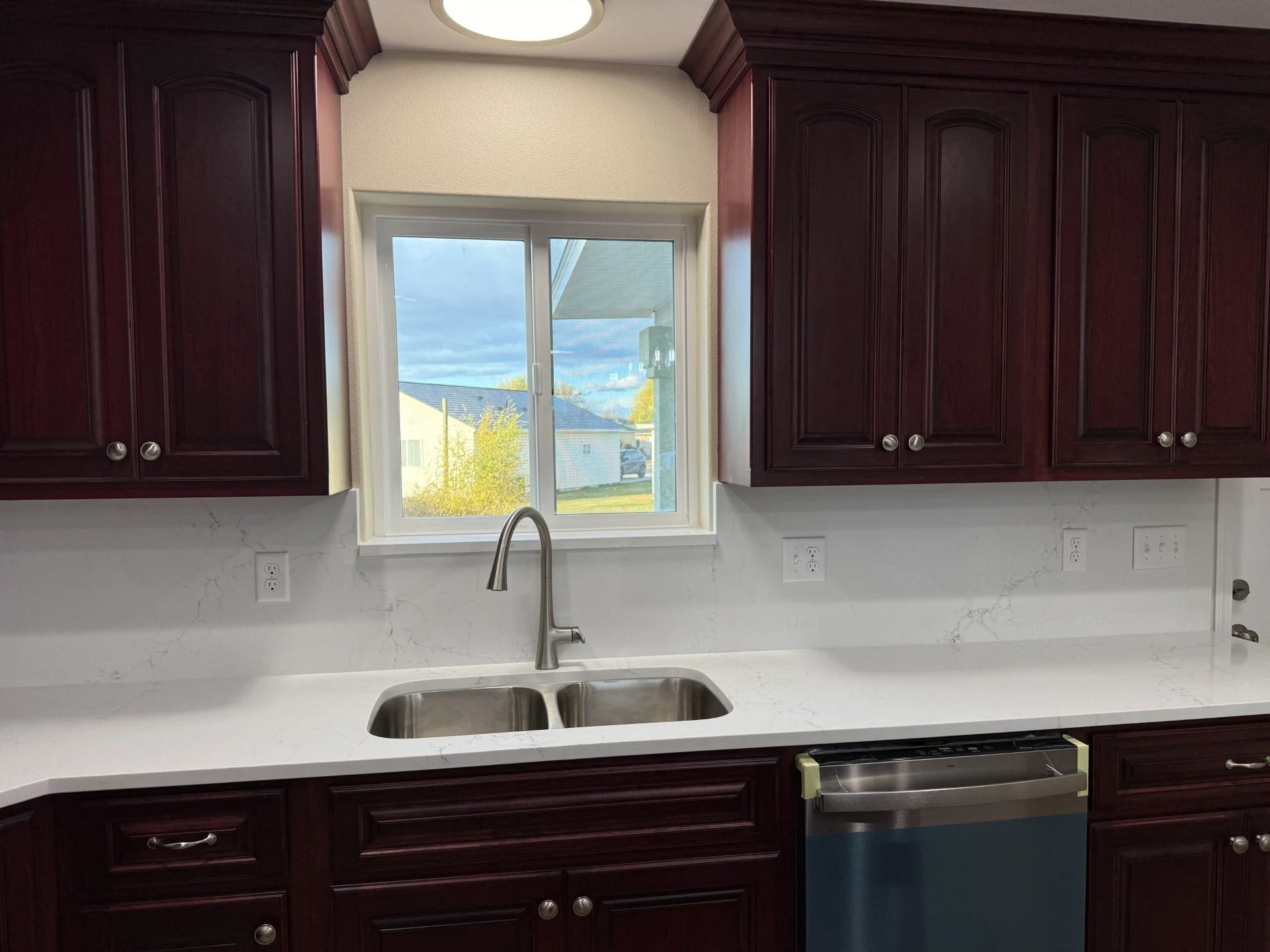 217 Jessica Ln., Granger, WA 98932