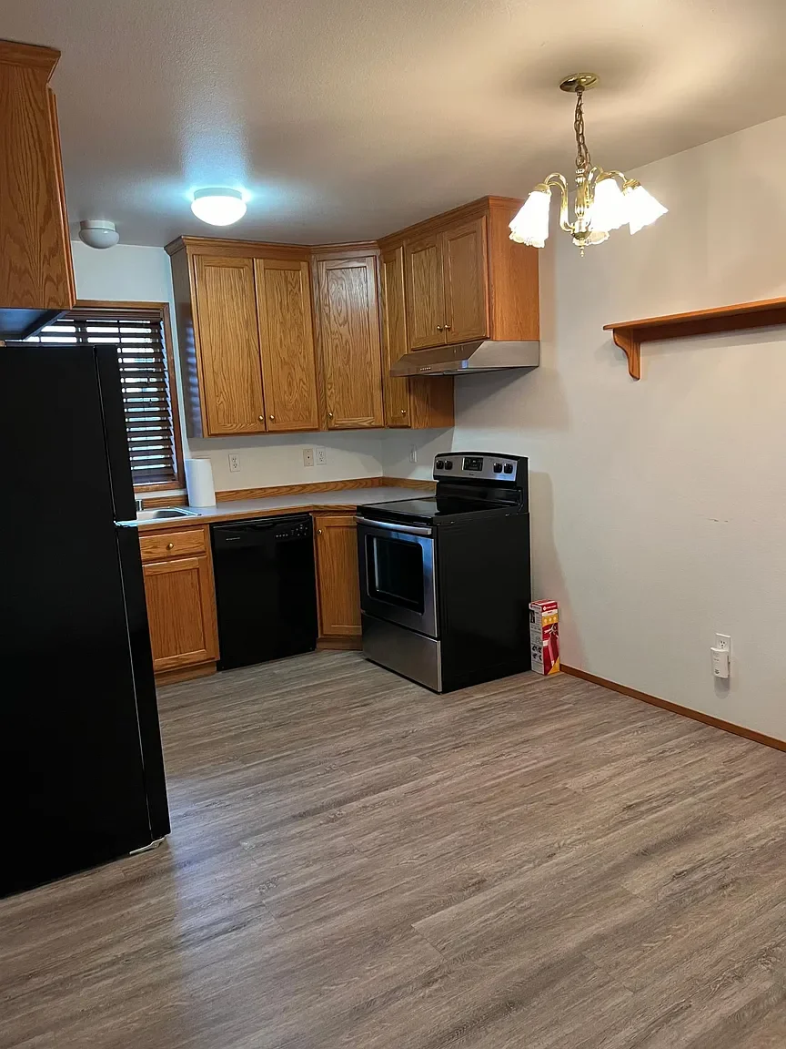 1103 Colena St. #B Prosser, WA 99350