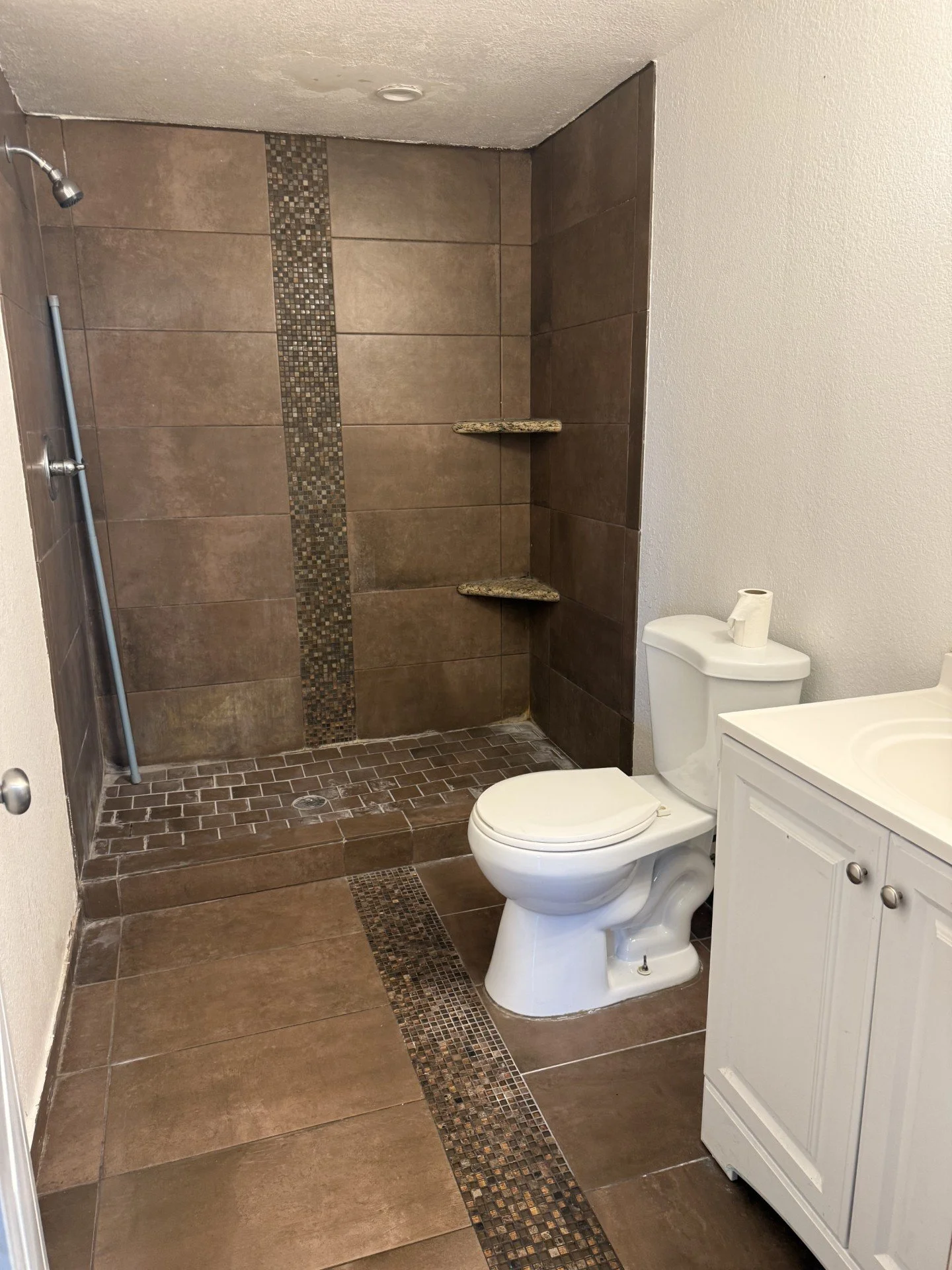 2002 Allen Rd., Sunnyside, WA 98944