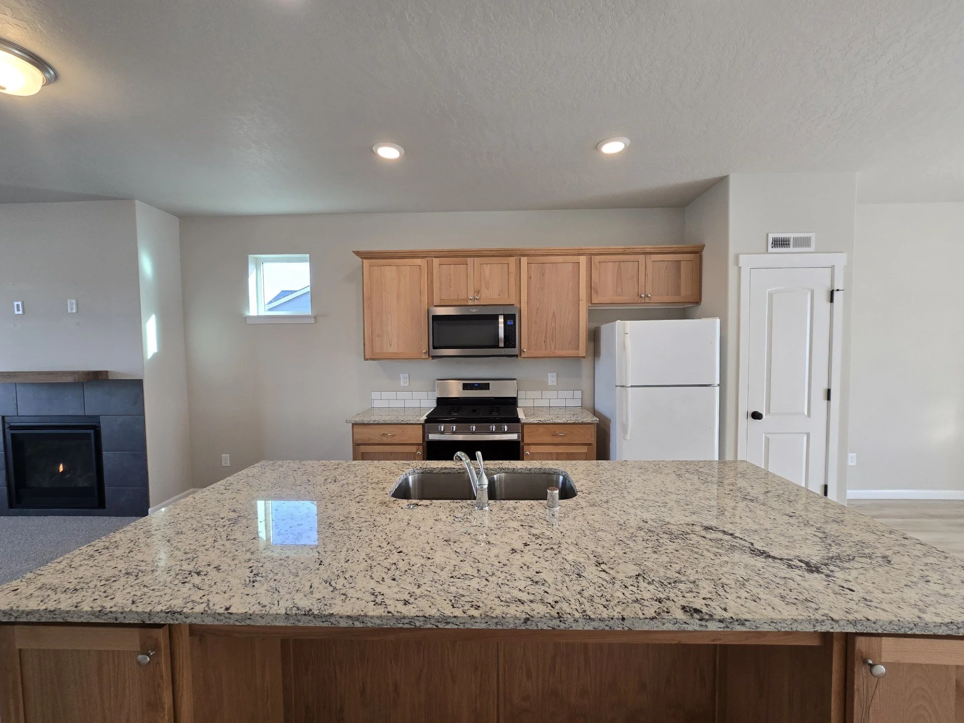 500 Jade Ave Grandview, WA 98930